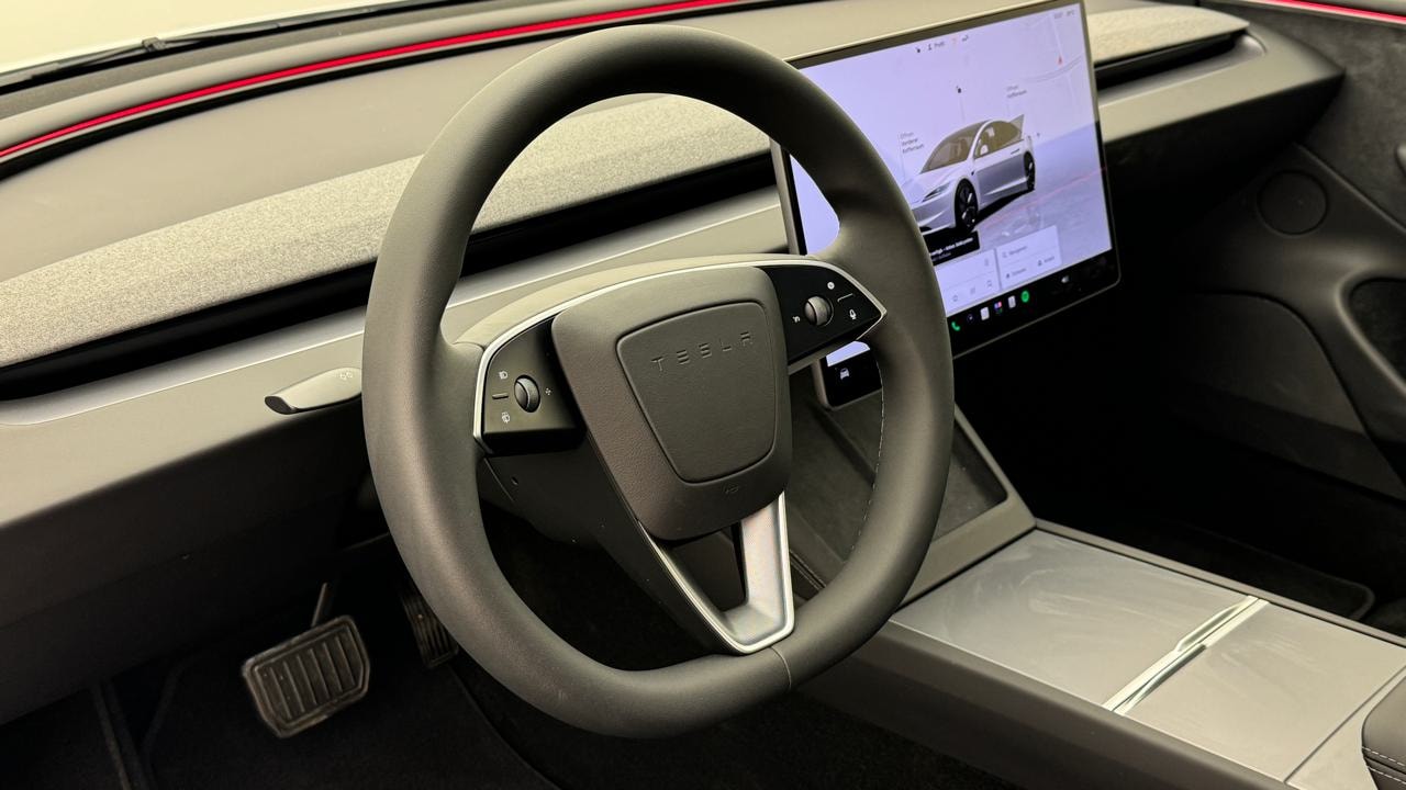 TESLA Model 3 Long Range Dual Motor AWD-image-6