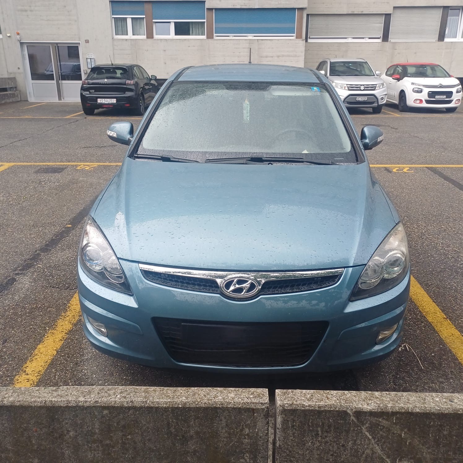 HYUNDAI i30 1.6 Swiss Plus Edition-image-0