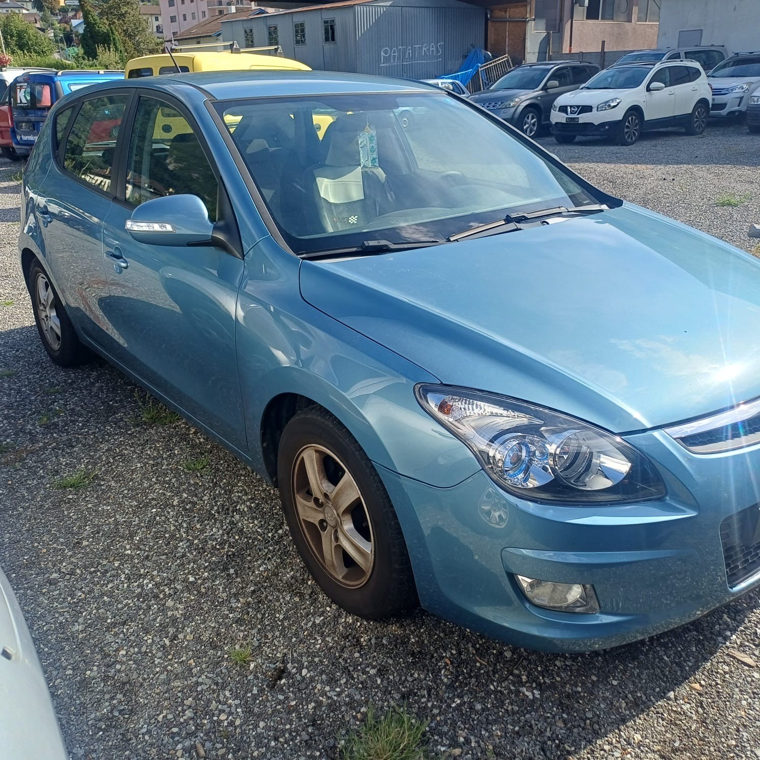 HYUNDAI i30 1.6 Swiss Plus Edition-image-2