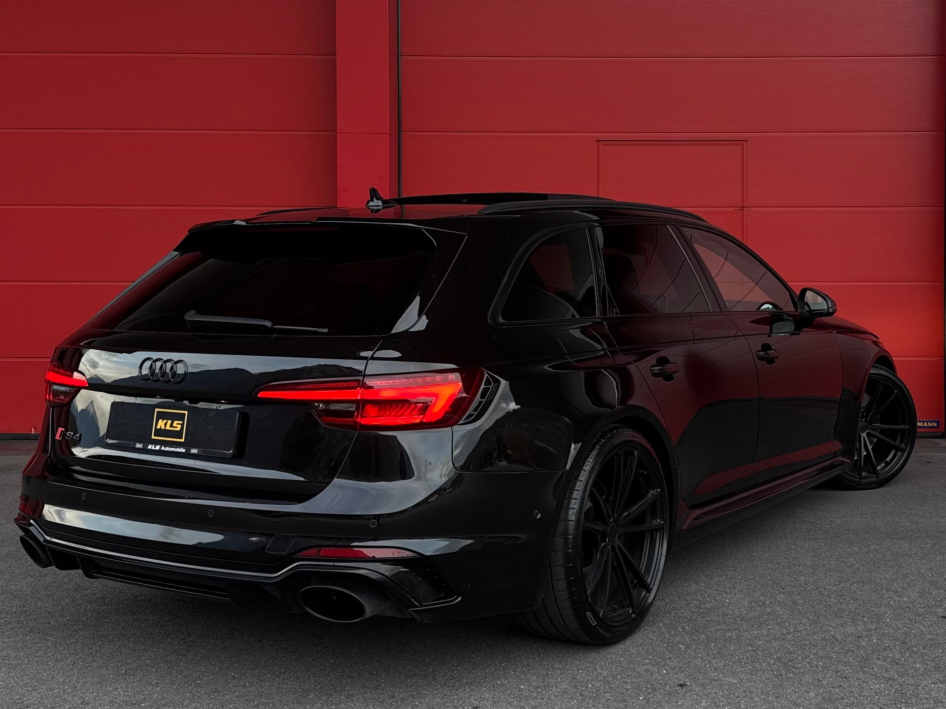 AUDI RS4 Avant 2.9 TFSI quattro tiptronic-image-3