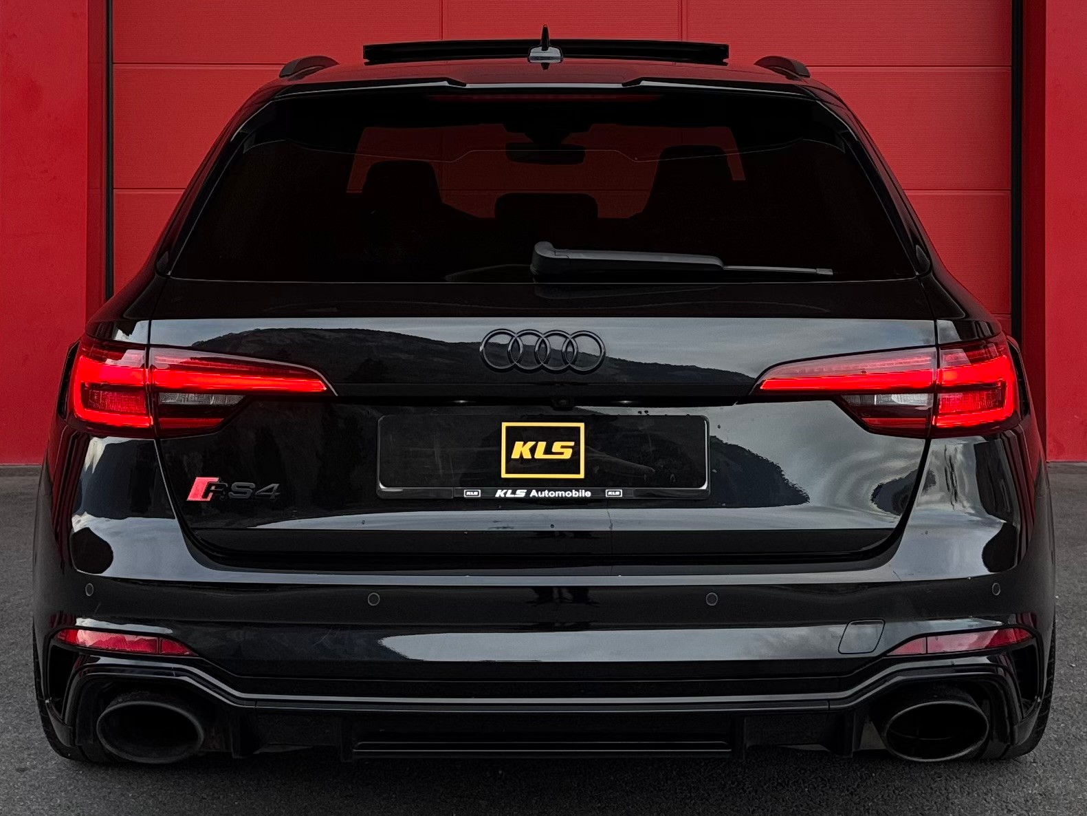 AUDI RS4 Avant 2.9 TFSI quattro tiptronic-image-4