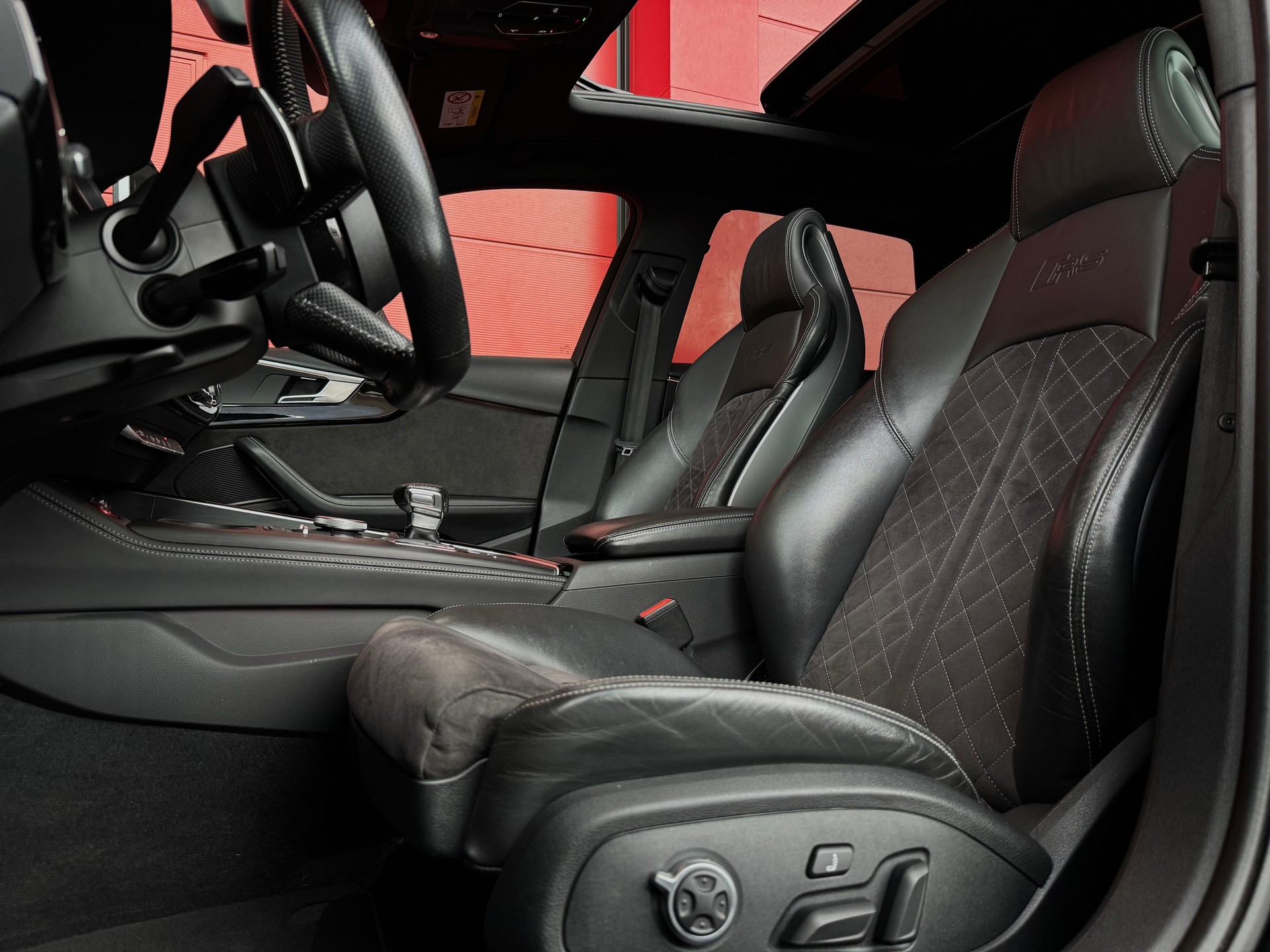 AUDI RS4 Avant 2.9 TFSI quattro tiptronic-image-13