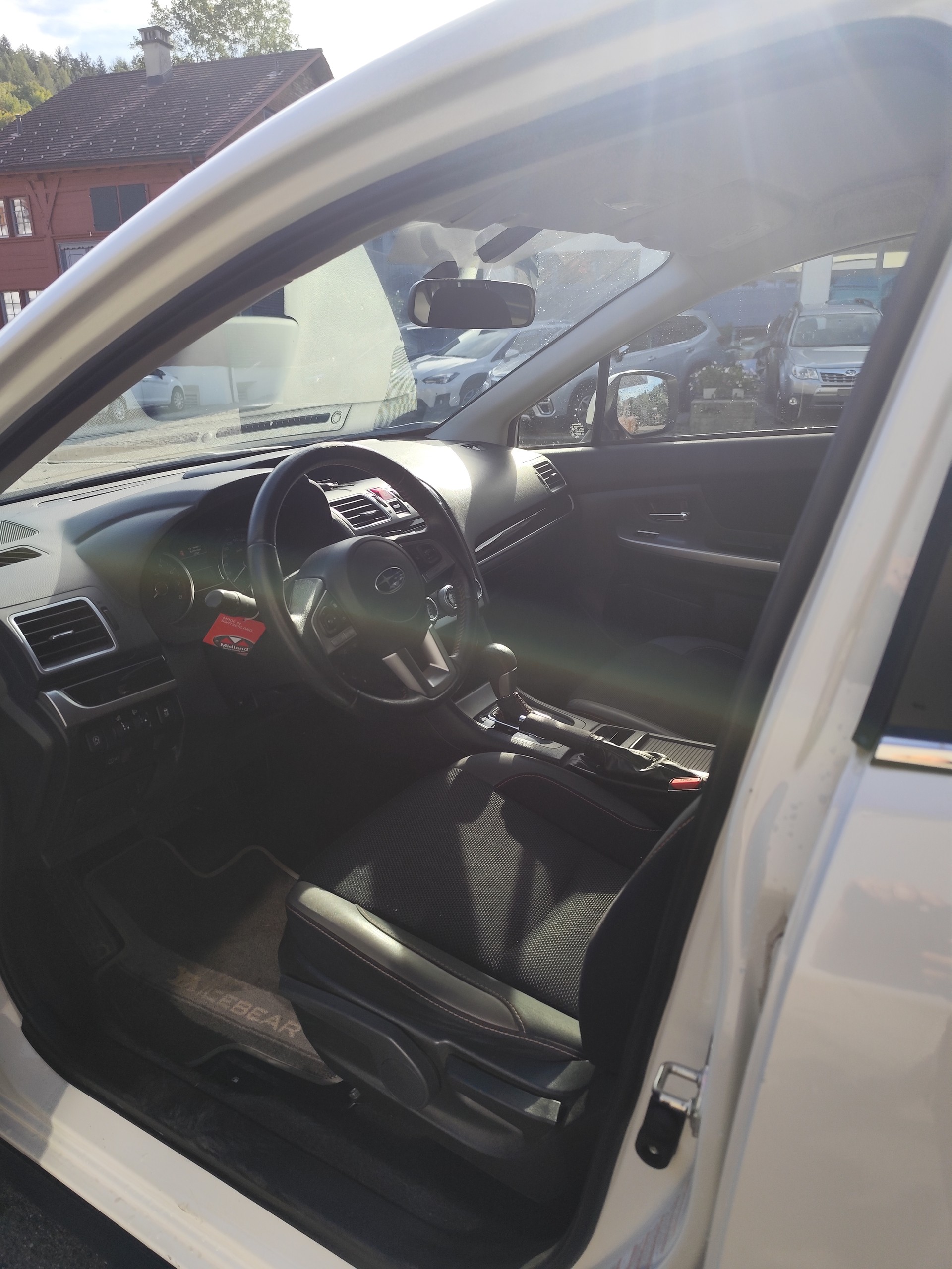 SUBARU XV 2.0 Swiss Two AWD CVT-image-4