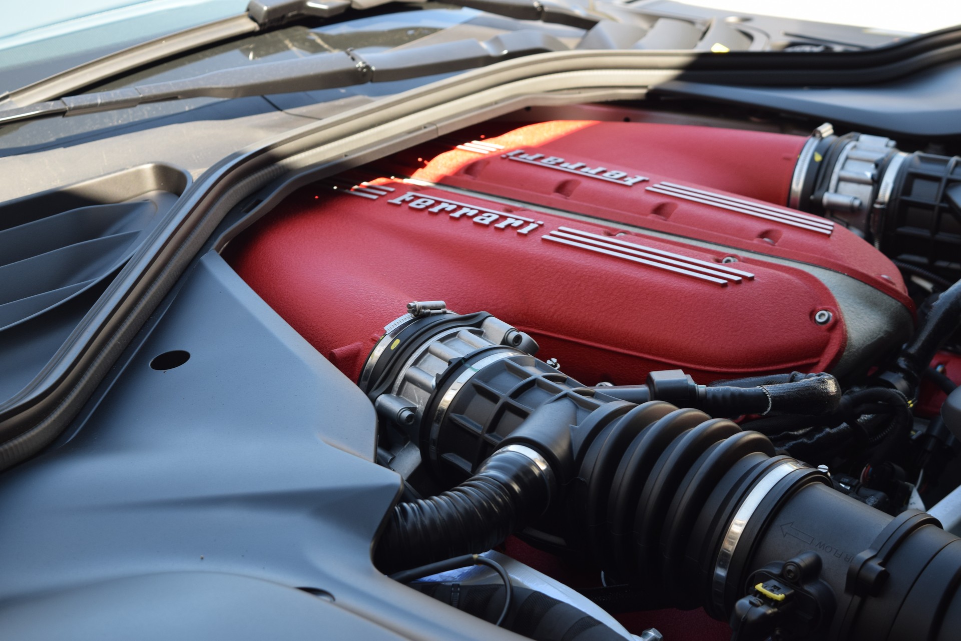 FERRARI 12 Cilindri-image-23