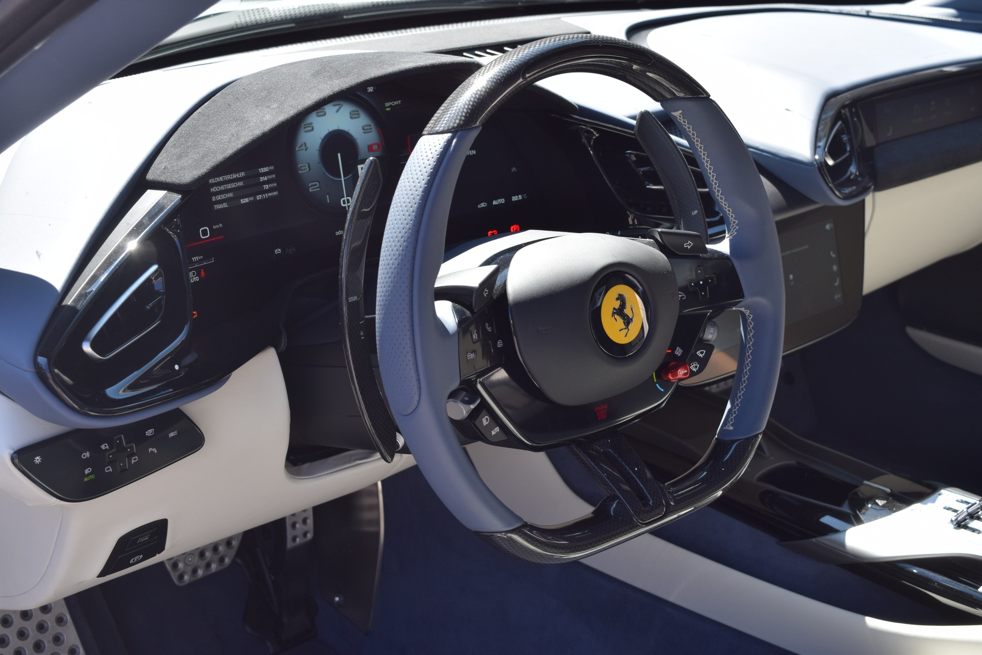 FERRARI 12 Cilindri-image-20
