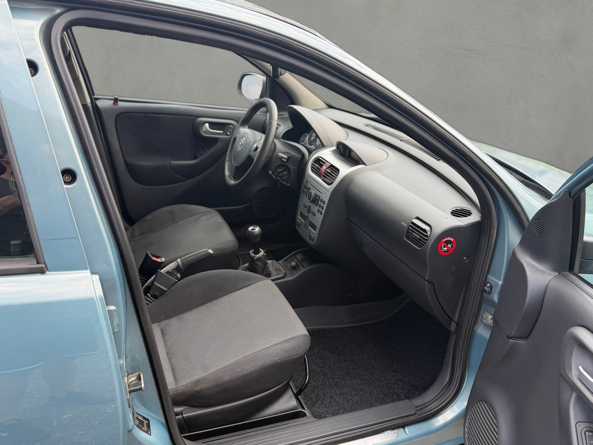 OPEL Corsa 1.8 16V Silverline-image-12