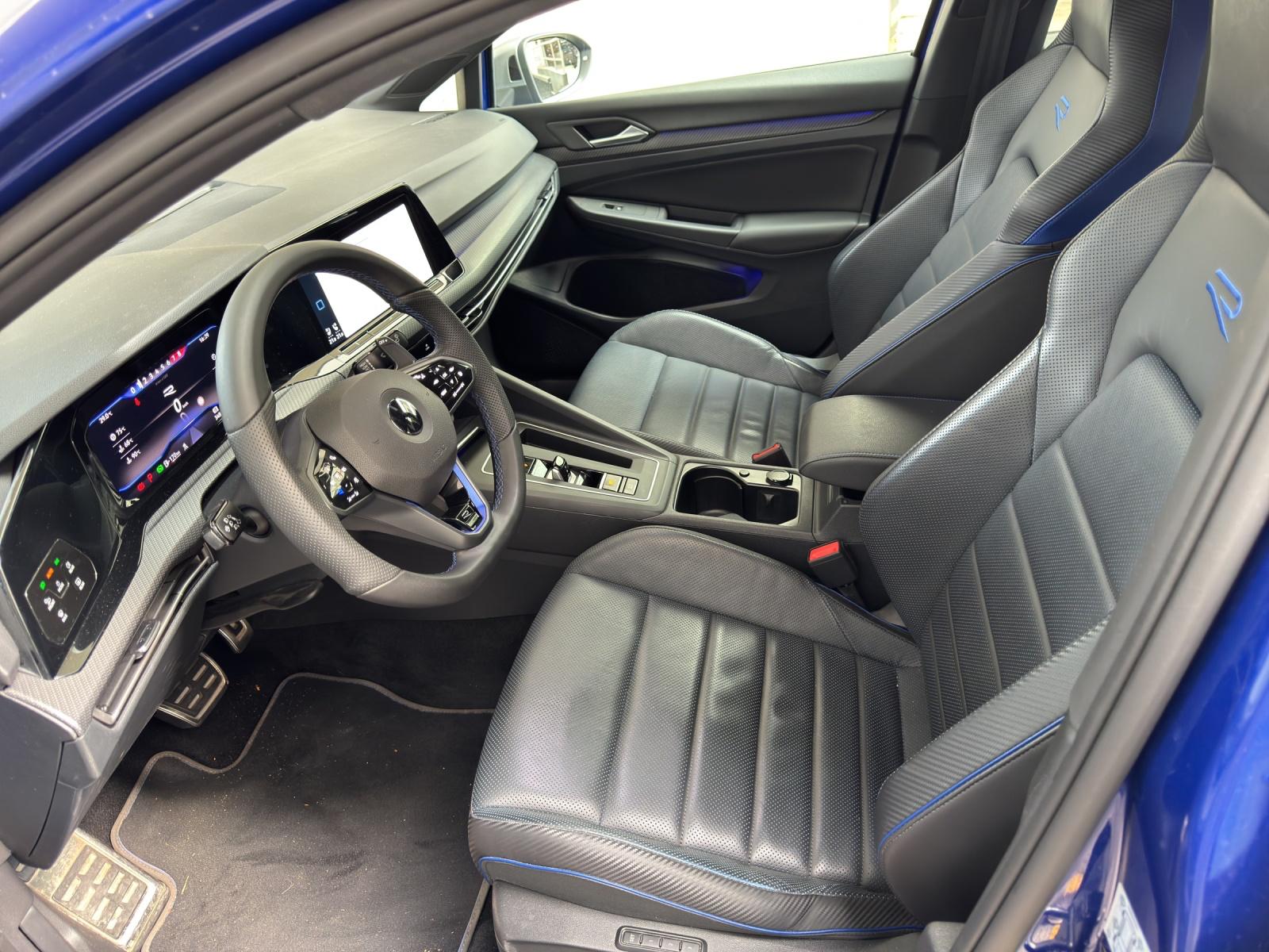 VW Golf Variant 2.0 TSI R DSG 4Motion-image-4