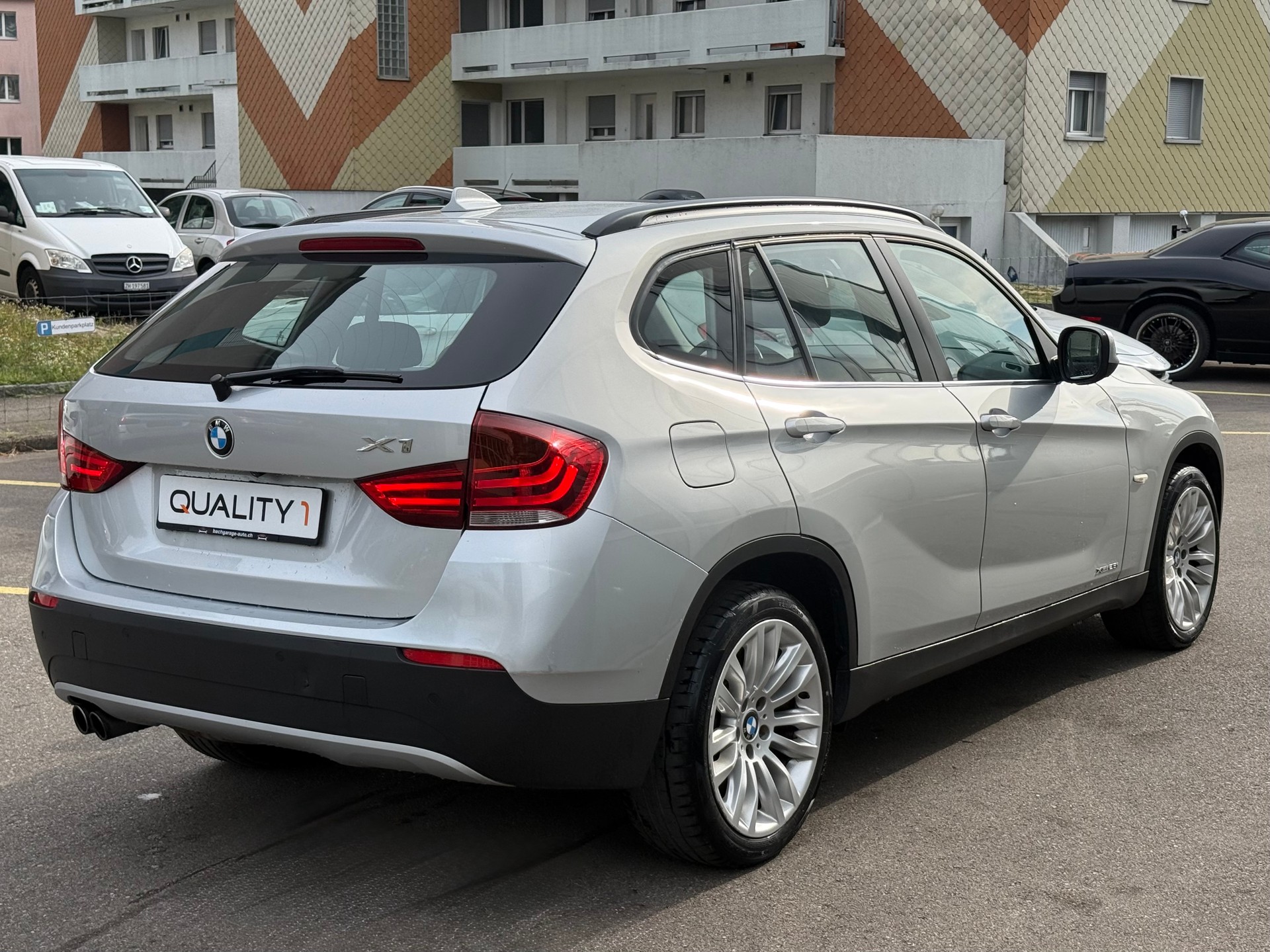 BMW X1 xDrive 28i Steptronic-image-4