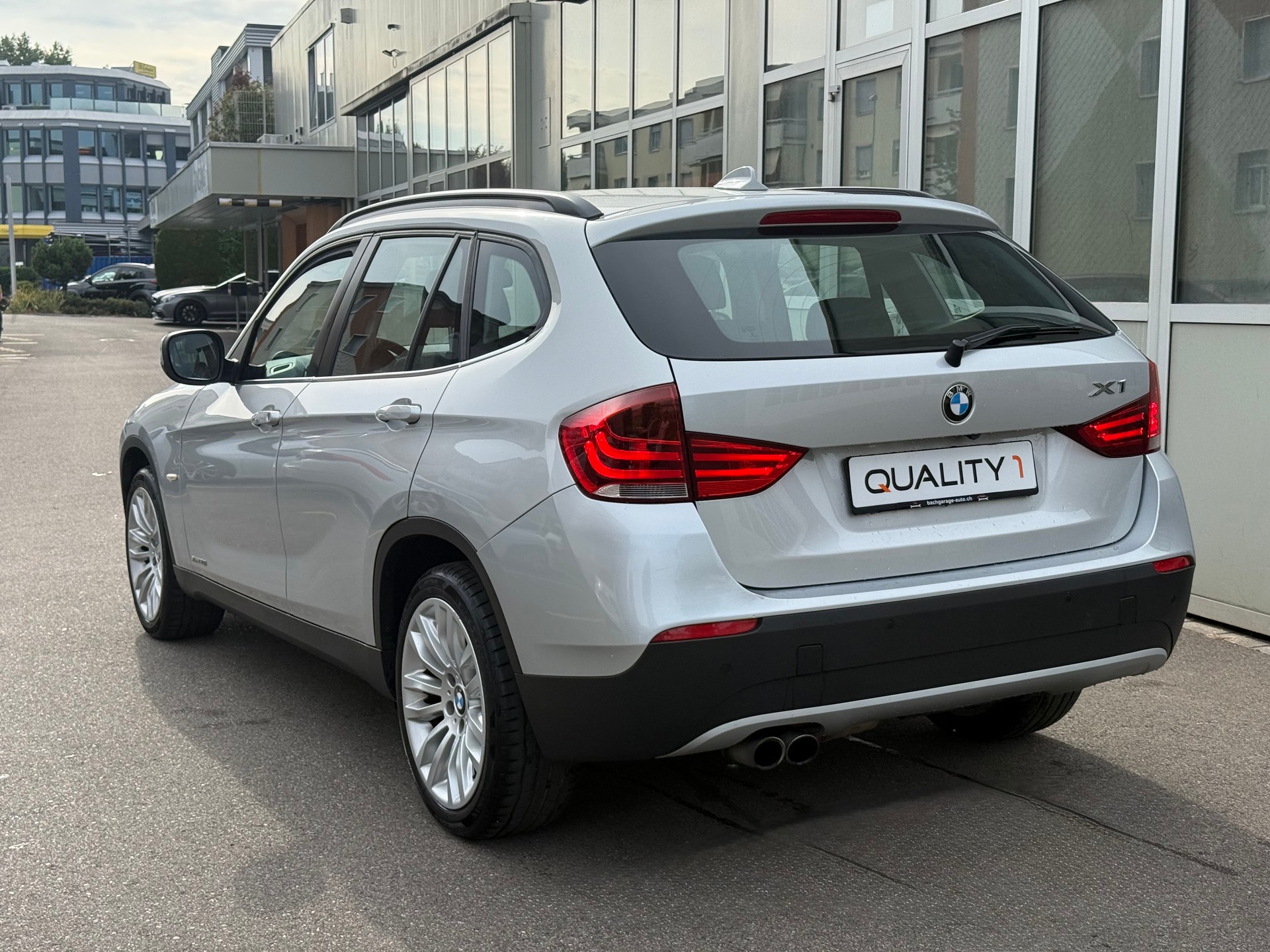BMW X1 xDrive 28i Steptronic-image-3