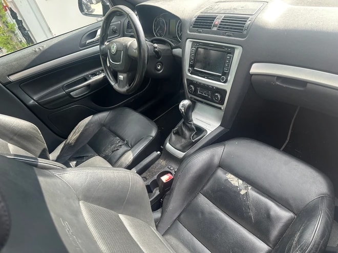 SKODA Octavia Combi 2.0 TSI RS DSG-image-8