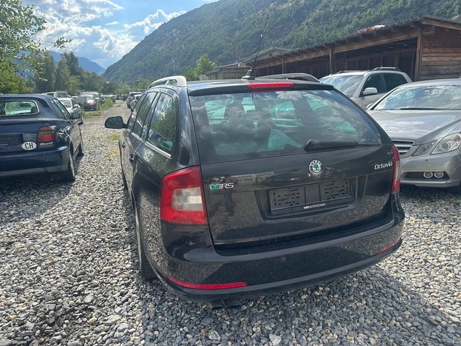 SKODA Octavia Combi 2.0 TSI RS DSG-image-0