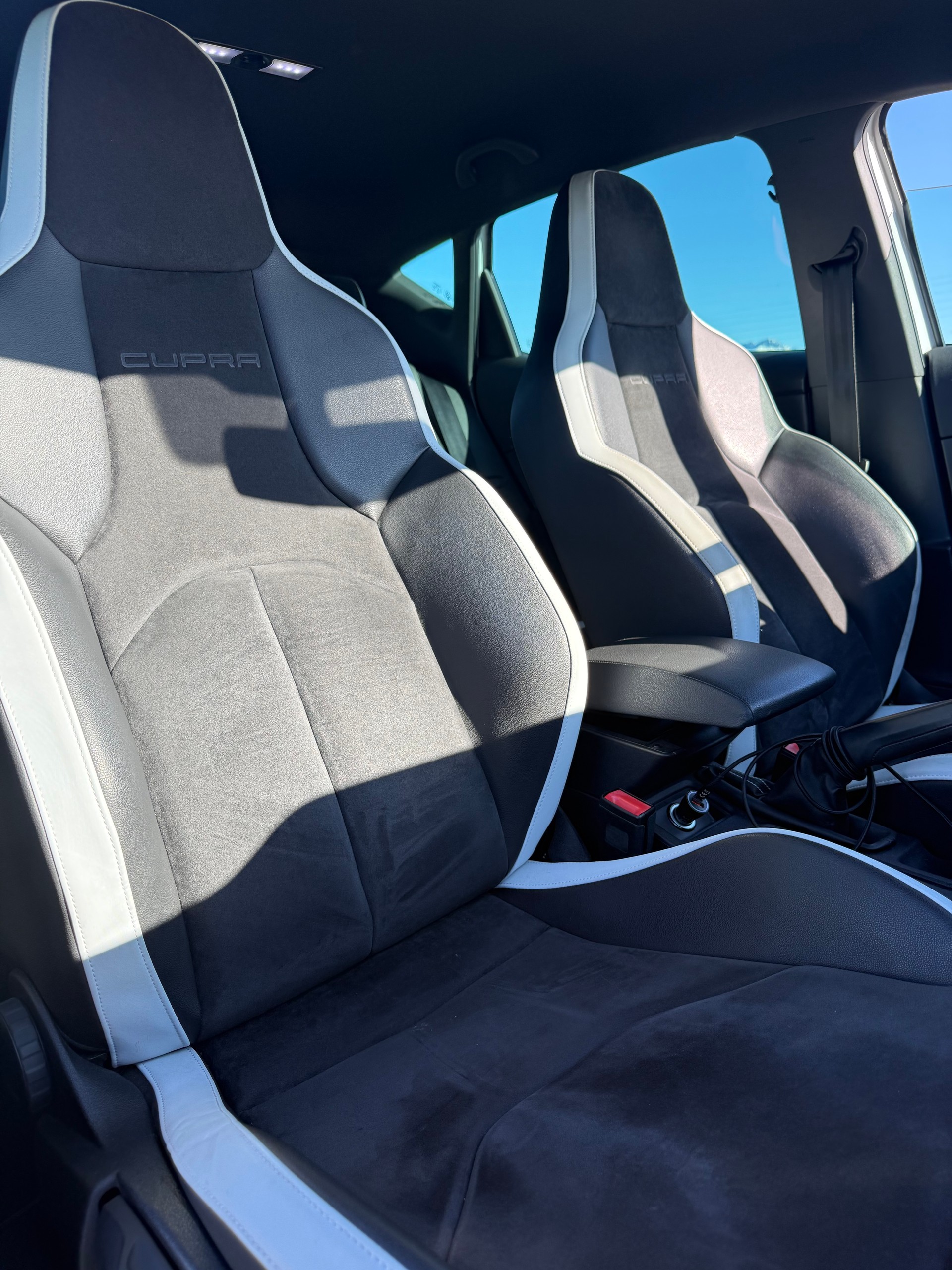 SEAT 2.0 TSI 280 Cupra DSG-image-2