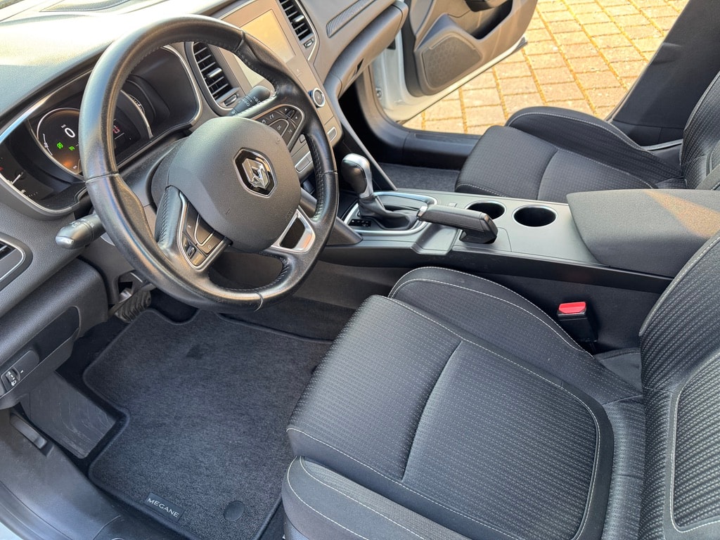 RENAULT Mégane Grandtour 1.5 dCi Business EDC-image-5