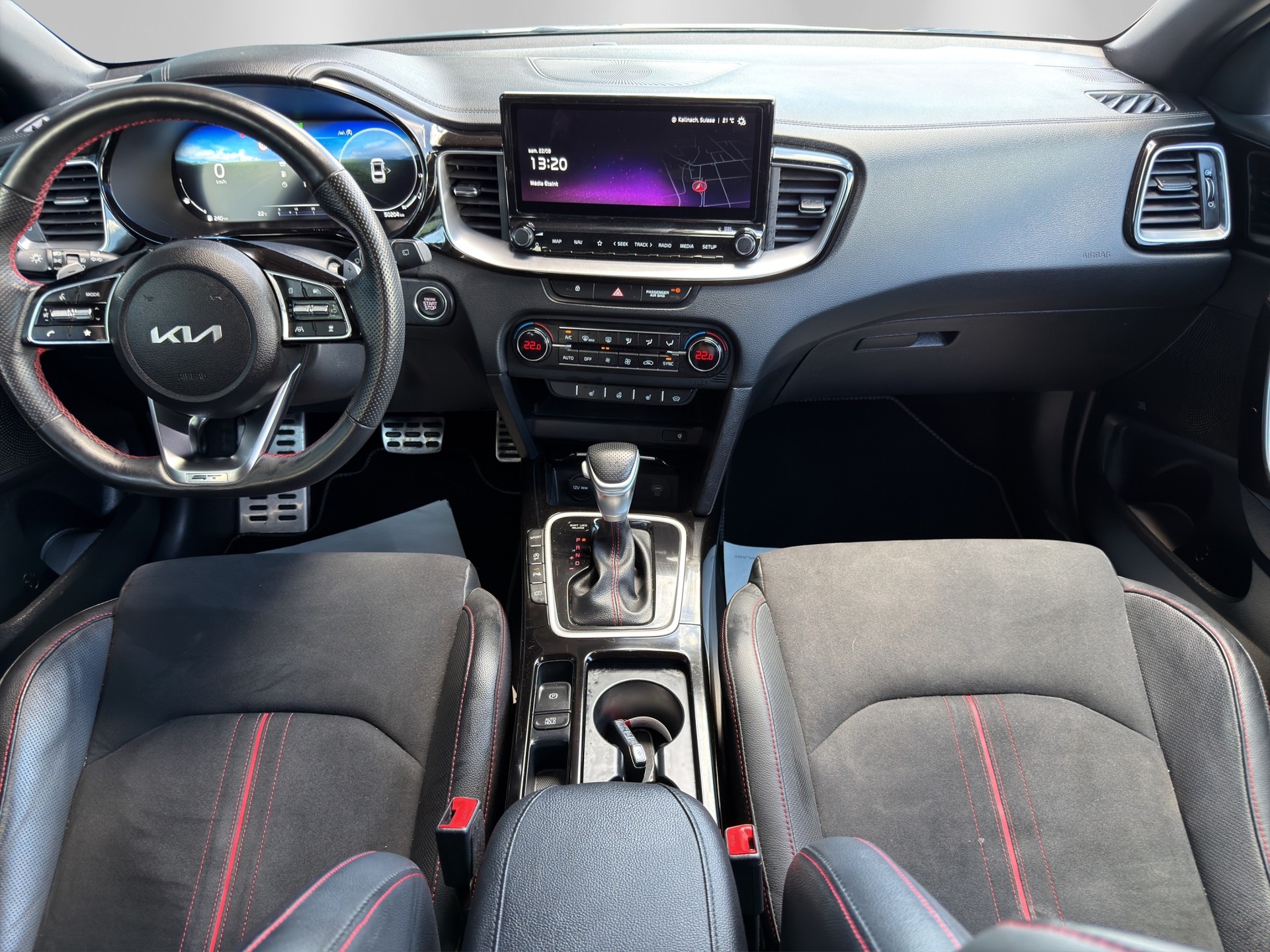 KIA ProCeed 1.6 T-GDi GT DCT-image-10