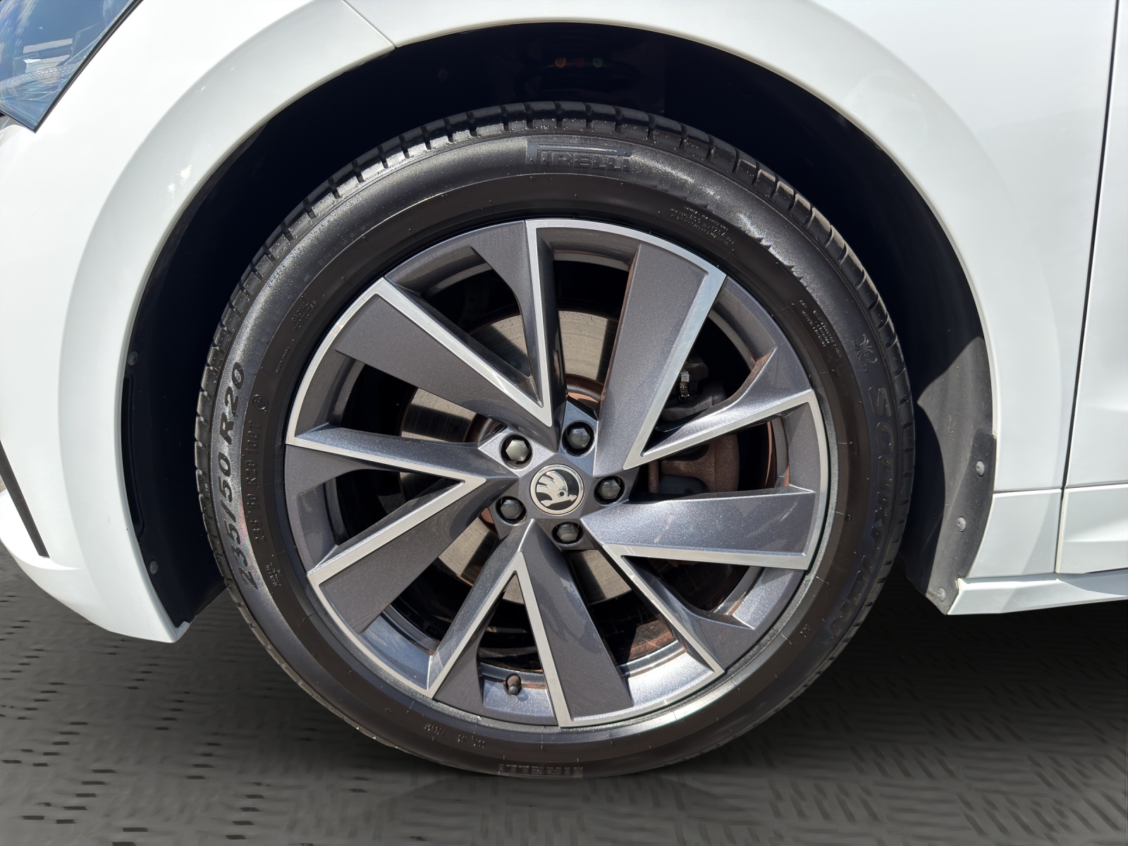 SKODA Enyaq iV 80x SportLine-image-6