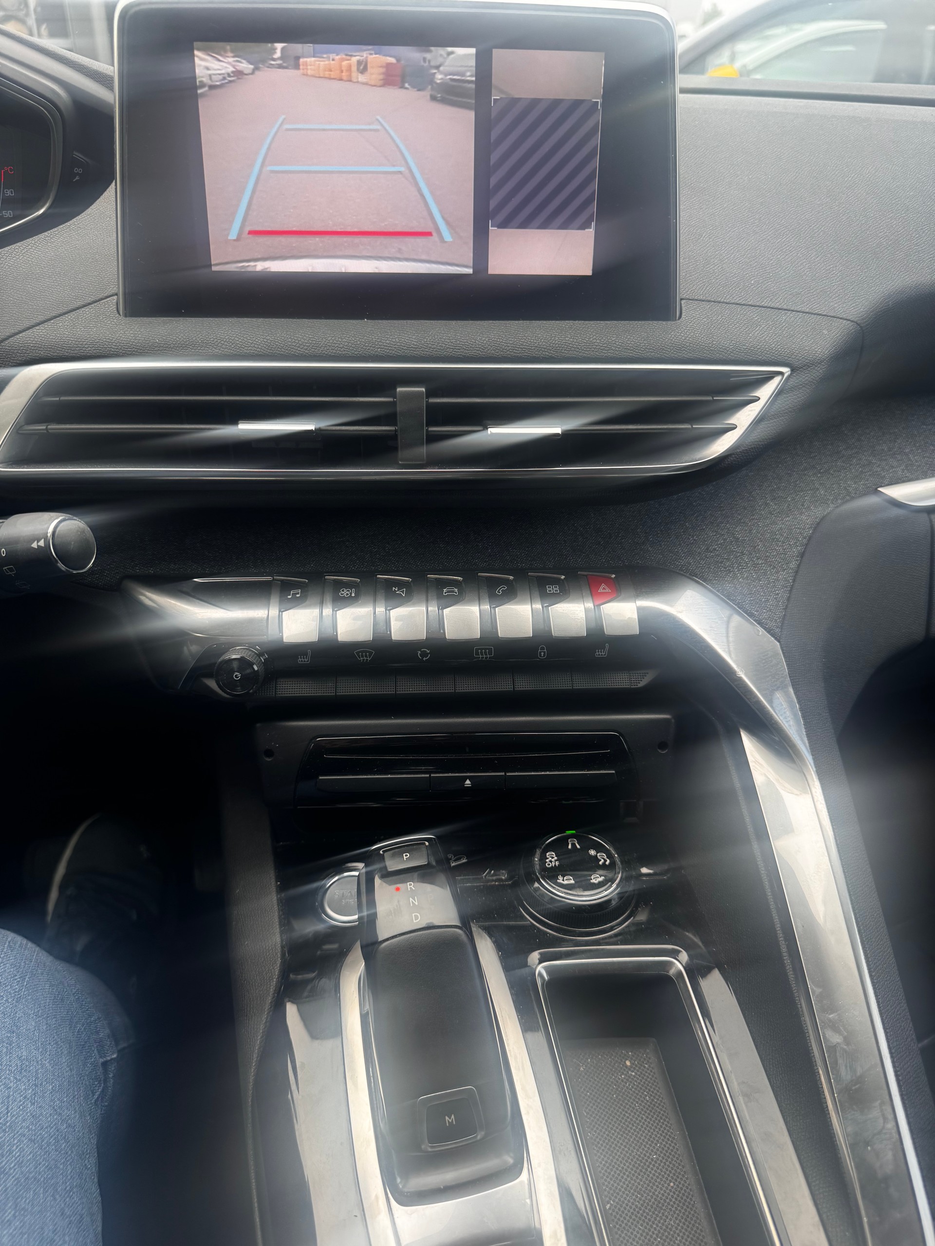PEUGEOT 5008 1.6 THP Allure EAT-image-5