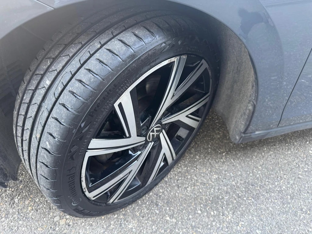 VW Golf Variant 2.0 TDI Style DSG ** Gr-Navi ** RF-Kamera ** Sitzmemory ** Anh-Kupplung ** Abstandsregelsysteme ** Ab MFK **-image-17