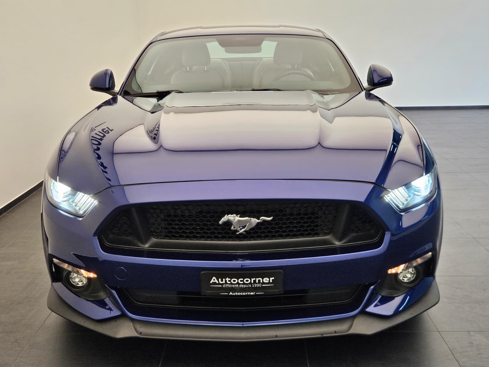 FORD Mustang Fastback 5.0 V8 GT Automat-image-3