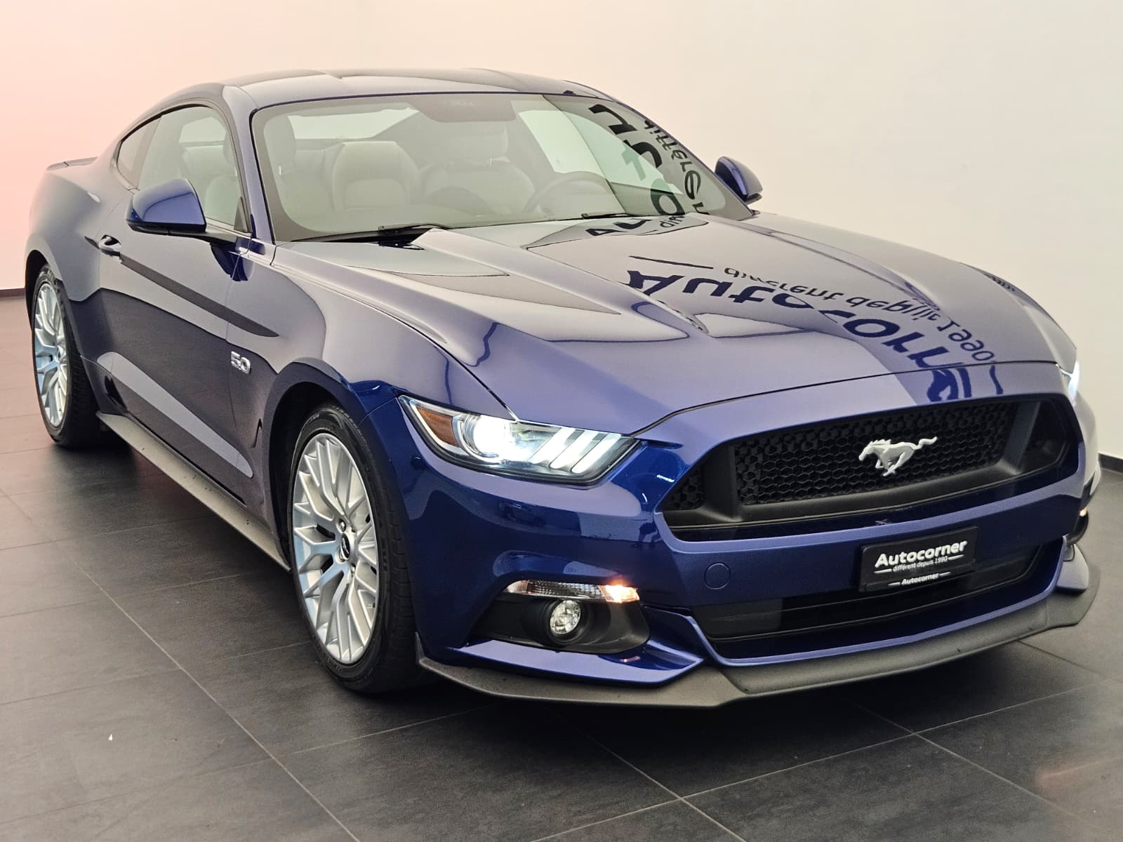 FORD Mustang Fastback 5.0 V8 GT Automat-image-4