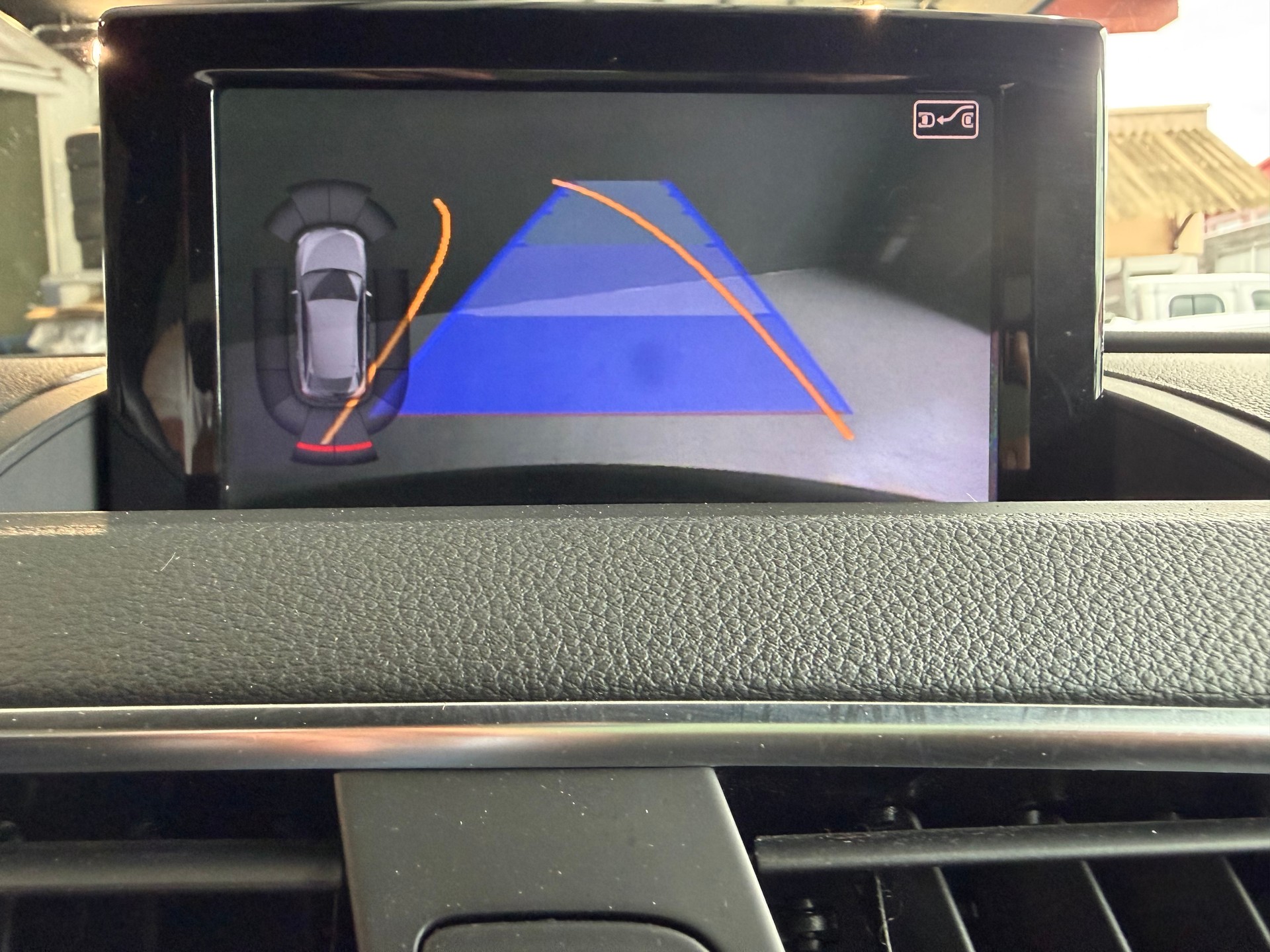 AUDI Q3 2.0 TDI S-Line Quattro S-tronic * El-Anhängerkupplung *-image-15
