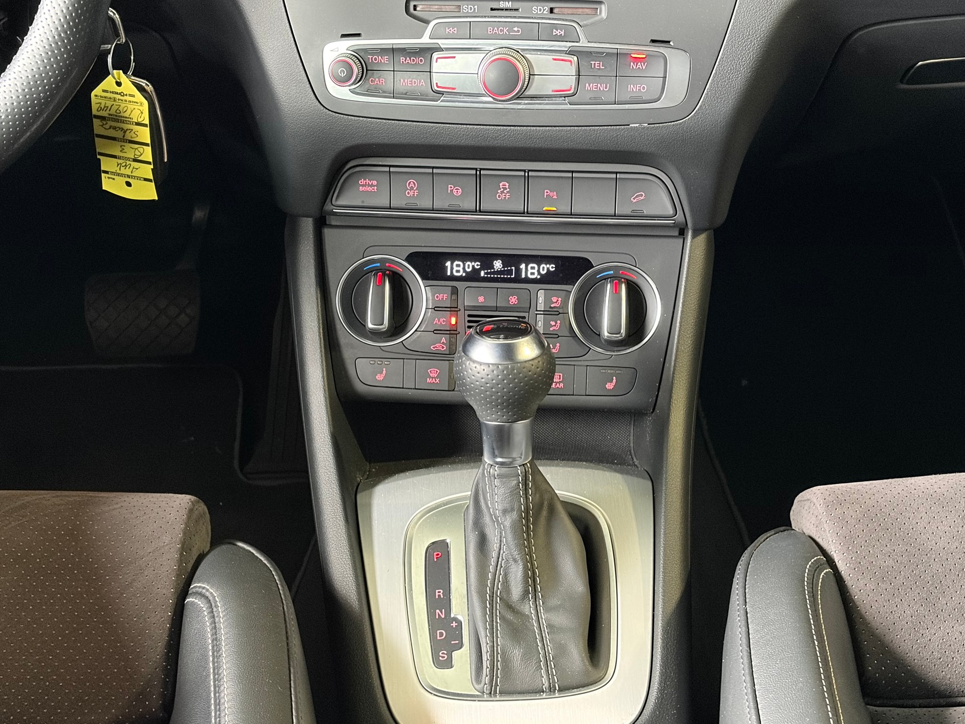 AUDI Q3 2.0 TDI S-Line Quattro S-tronic * El-Anhängerkupplung *-image-10