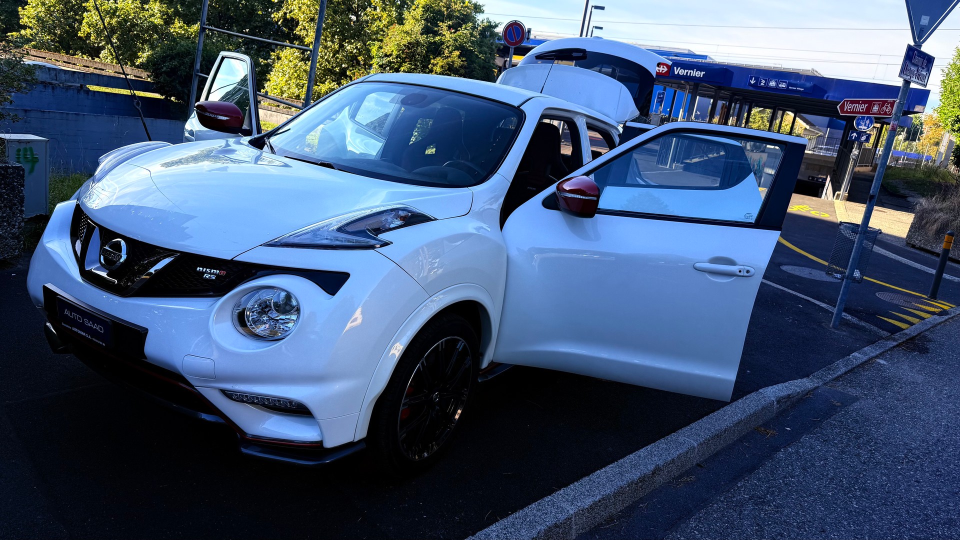 NISSAN Juke 1.6 DIG-T Nismo RS Swiss Ed 4x4 Xtronic M-CVT-image-11