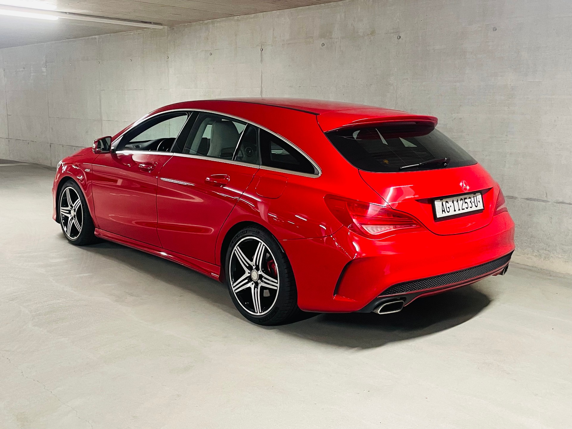 MERCEDES-BENZ CLA Shooting Brake 250 Sport 7G-DCT 4Matic-image-2