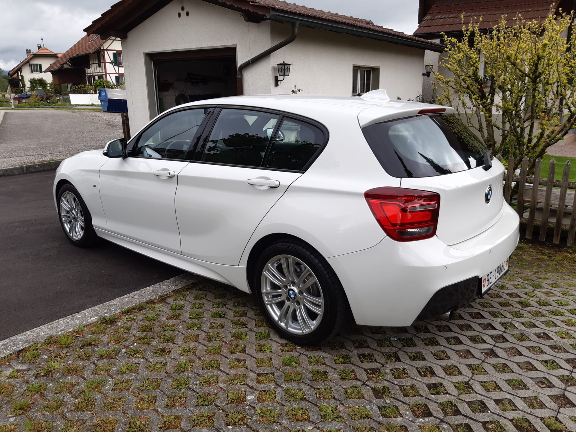 BMW 116i-image-2