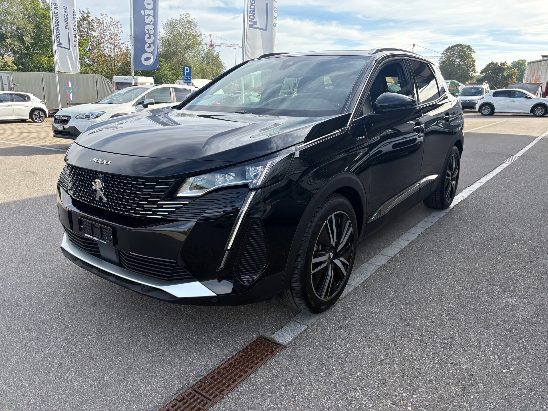 PEUGEOT 3008 1.6 Plug-in Hybrid GT-image-2