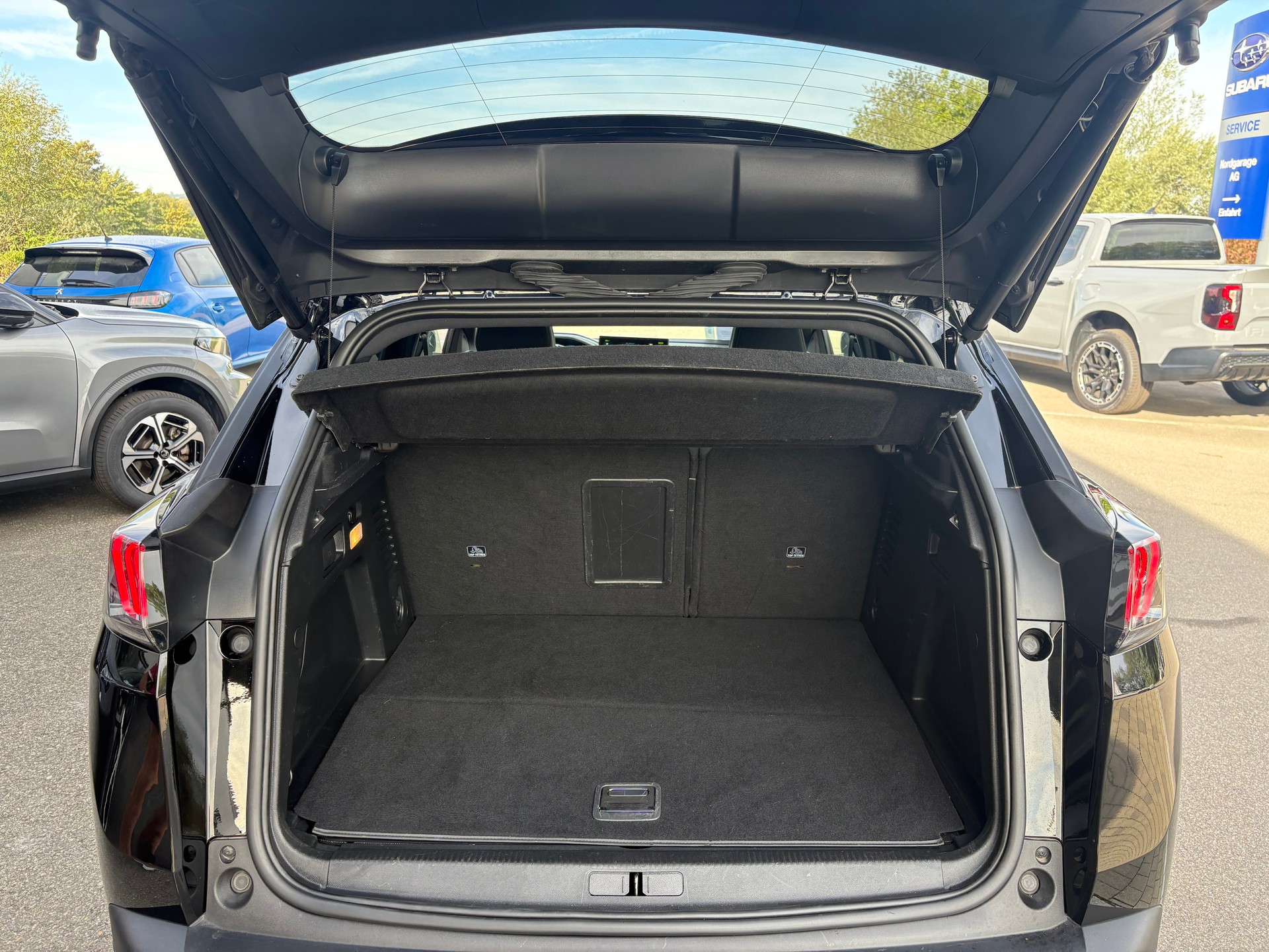 PEUGEOT 3008 1.6 Plug-in Hybrid GT-image-5