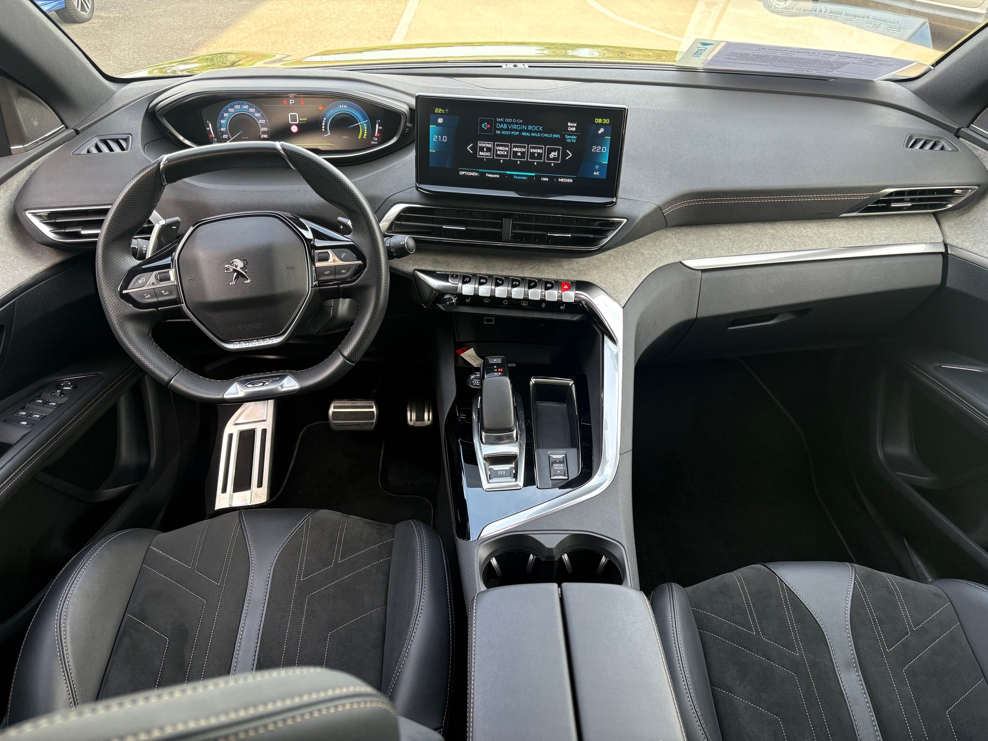 PEUGEOT 3008 1.6 Plug-in Hybrid GT-image-8