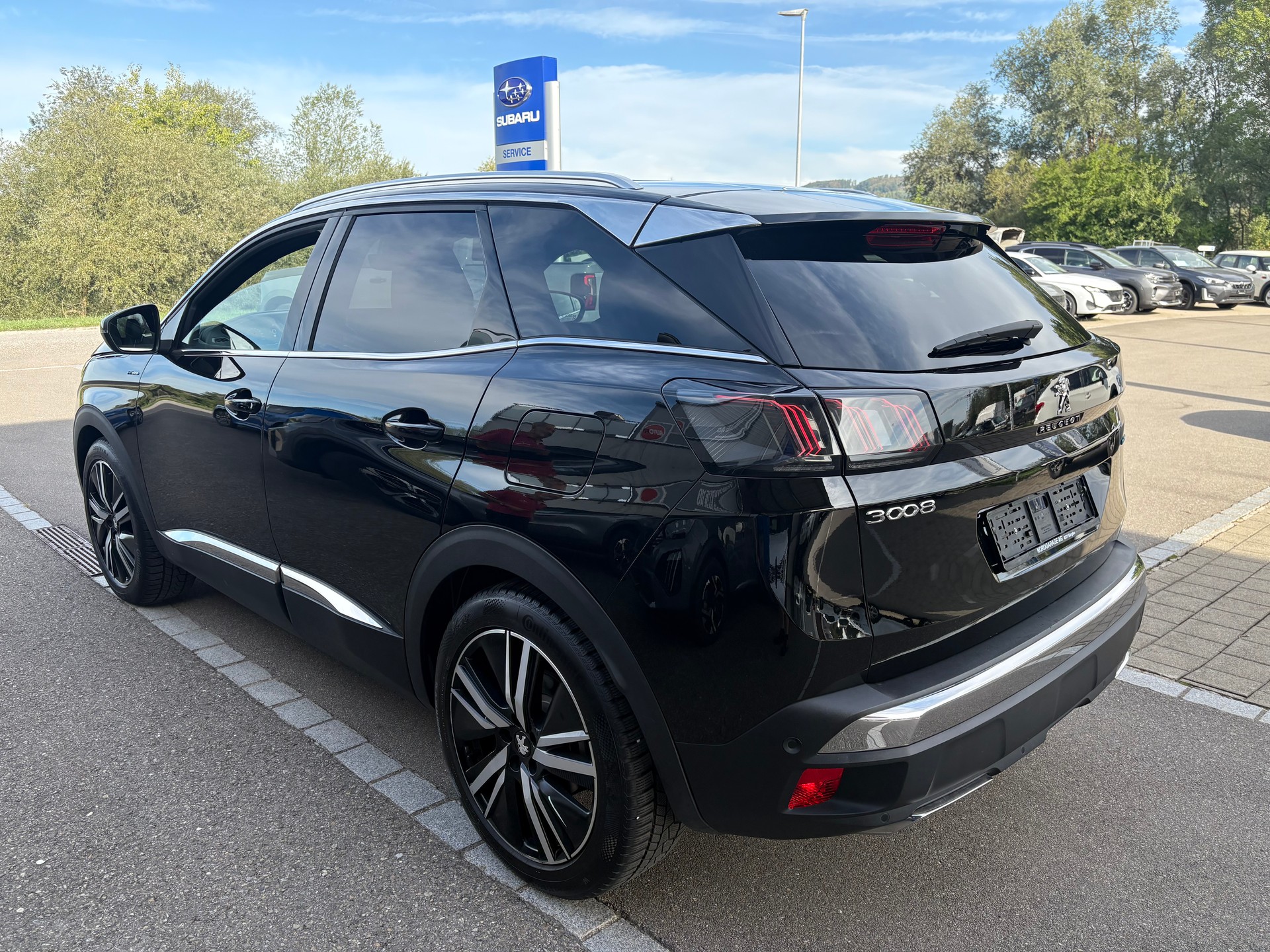 PEUGEOT 3008 1.6 Plug-in Hybrid GT-image-4