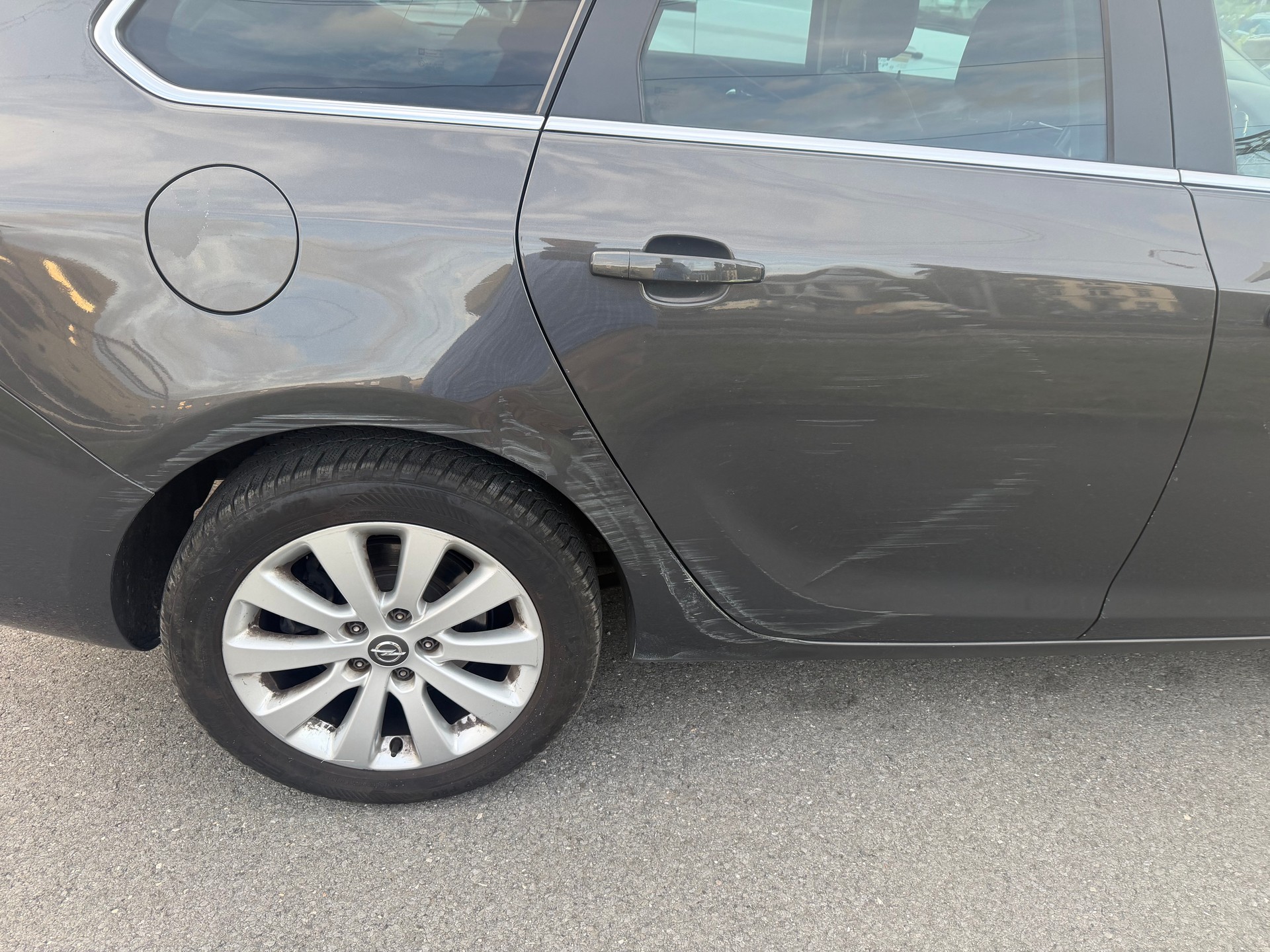 OPEL Astra SportsTourer 1.6i 16V Turbo Drive Automatic-image-3