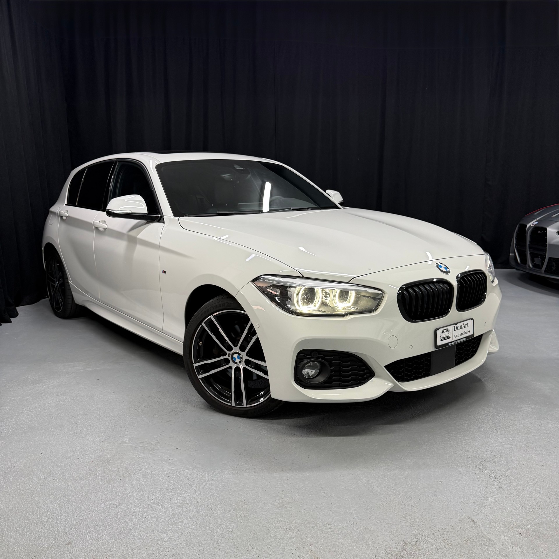BMW 120d xDrive Edition M Sport Steptronic-image-4