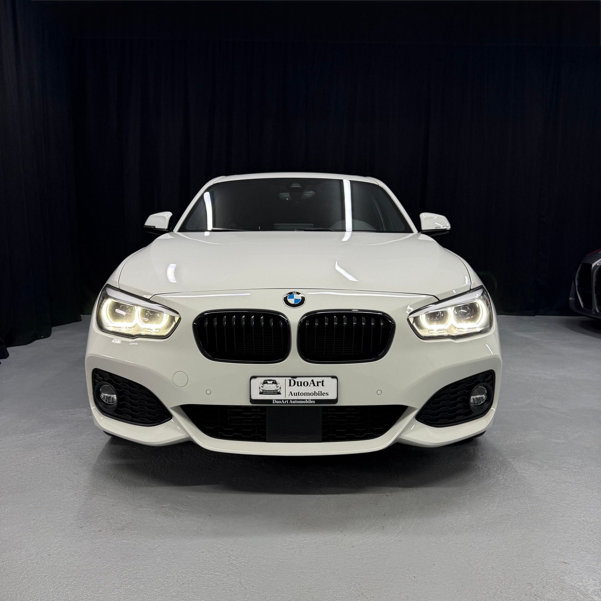 BMW 120d xDrive Edition M Sport Steptronic-image-3