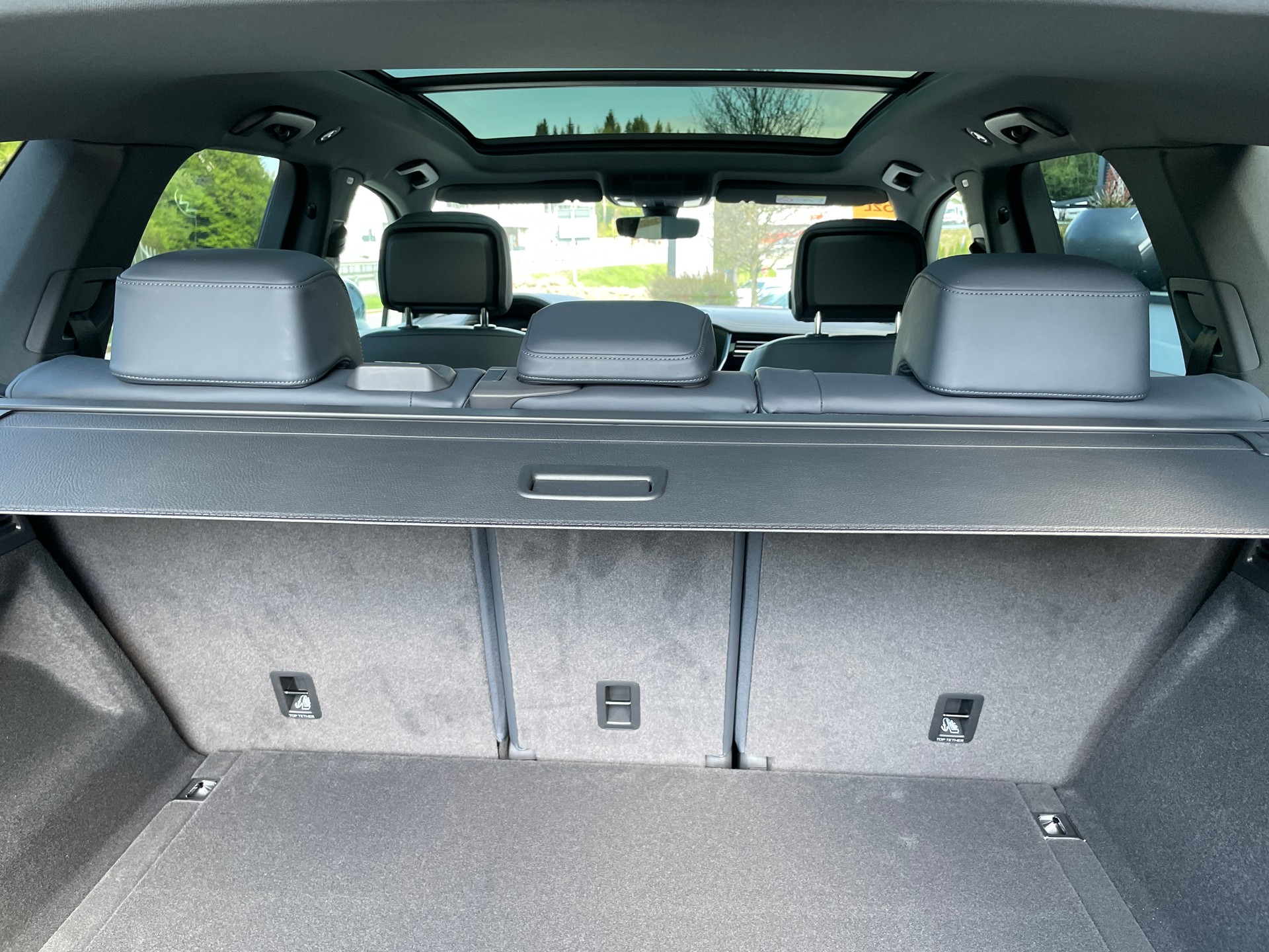 VW Touareg 3.0 TDI R-Line Final Edition Tiptronic, VOLLAUSSTATTUNG-image-10