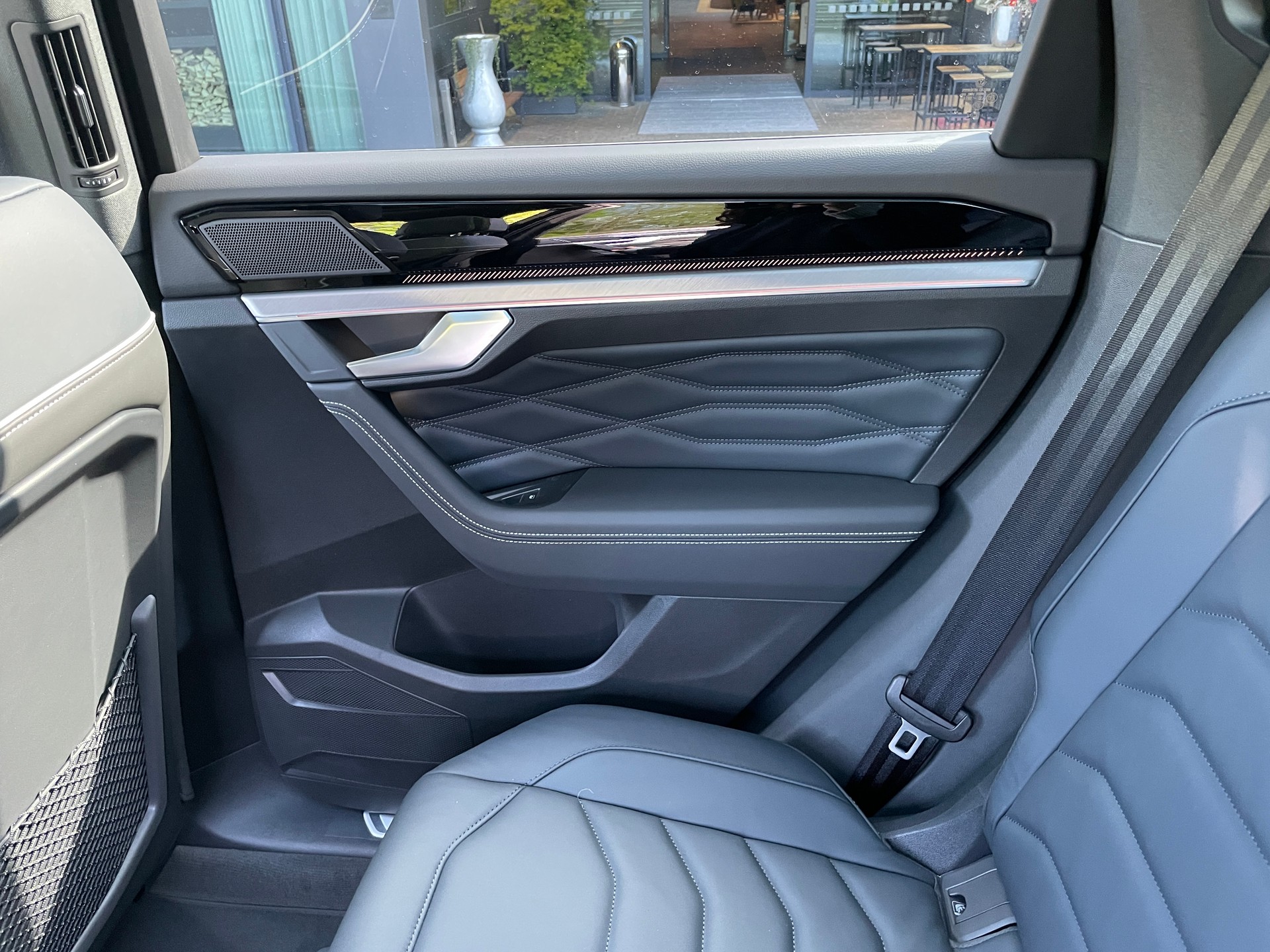 VW Touareg 3.0 TDI R-Line Final Edition Tiptronic, VOLLAUSSTATTUNG-image-21