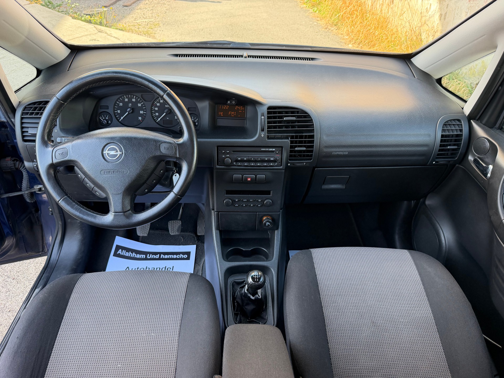OPEL Zafira 1.8i 16V Club-image-12