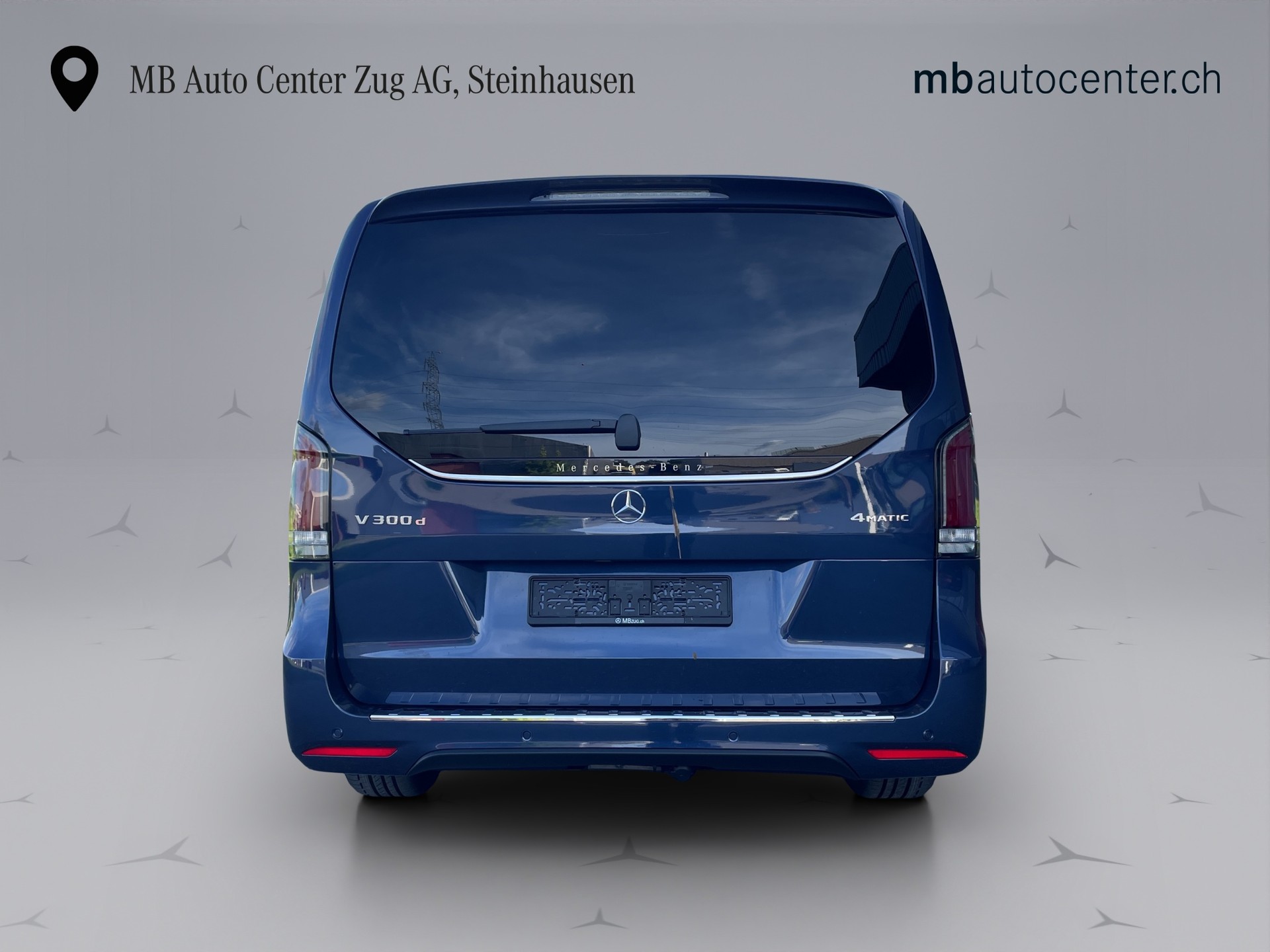MERCEDES-BENZ V 300 d Swiss Ed. lang 4matic Van-image-4