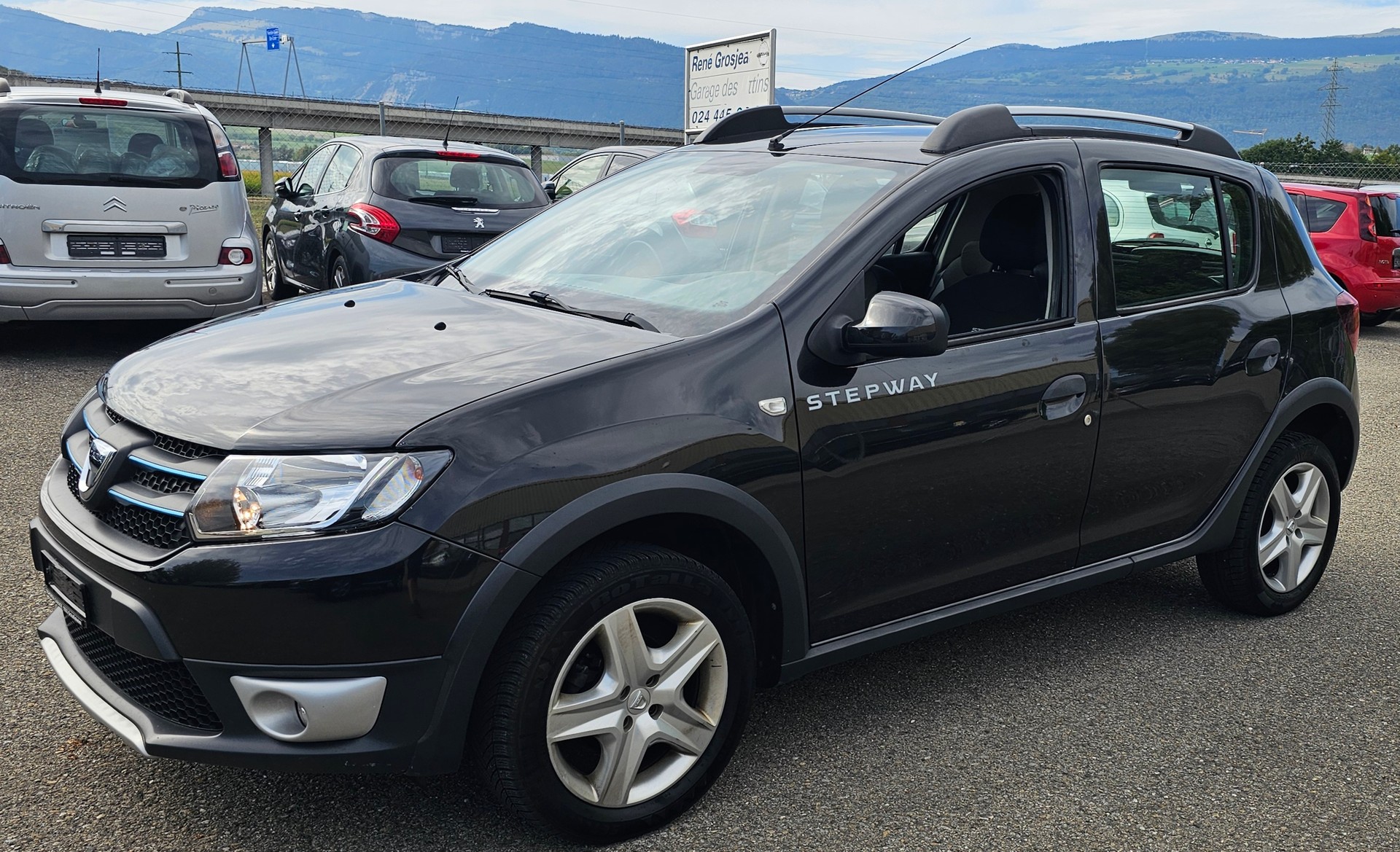 DACIA Sandero Tce 90 Stepway Lauréate-image-0