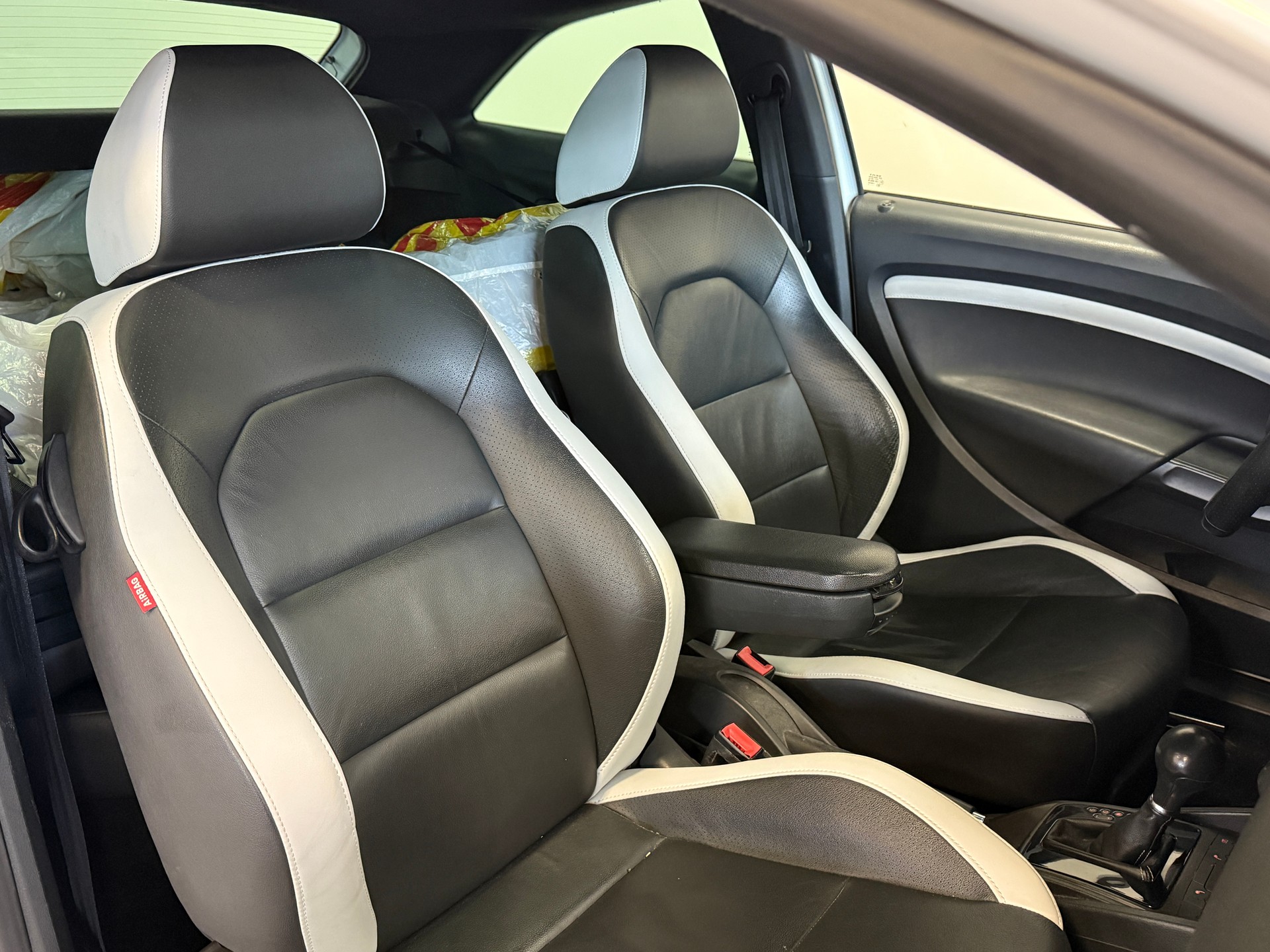 SEAT Ibiza SC 1.4 TSI Cupra DSG *Panoramaglasdach*-image-8