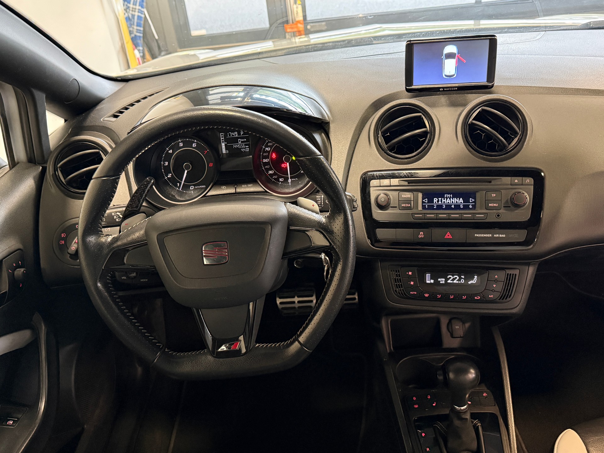 SEAT Ibiza SC 1.4 TSI Cupra DSG *Panoramaglasdach*-showroom-element-3