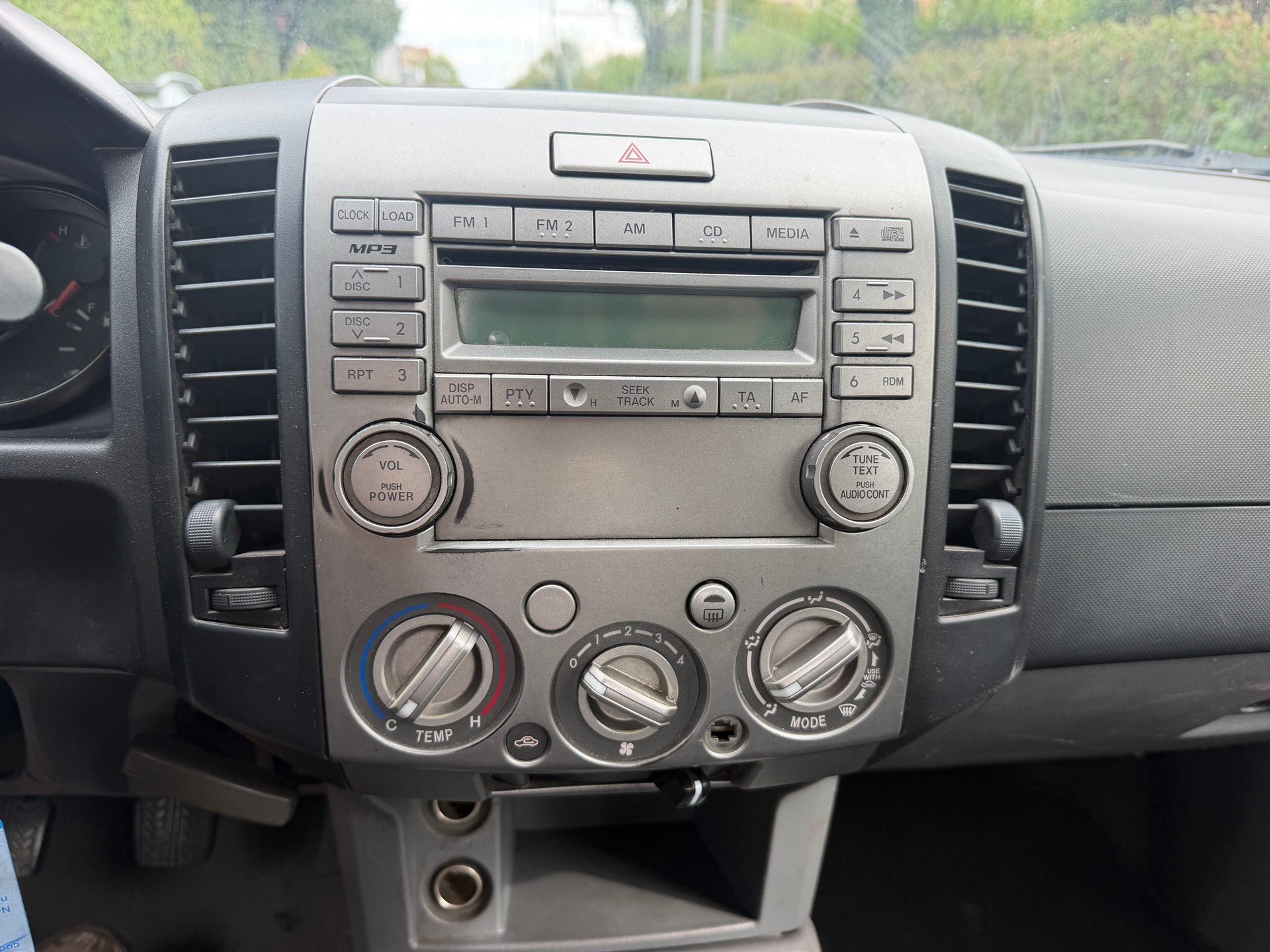 FORD Ranger XL 2.5 TDCi 4x4-image-12