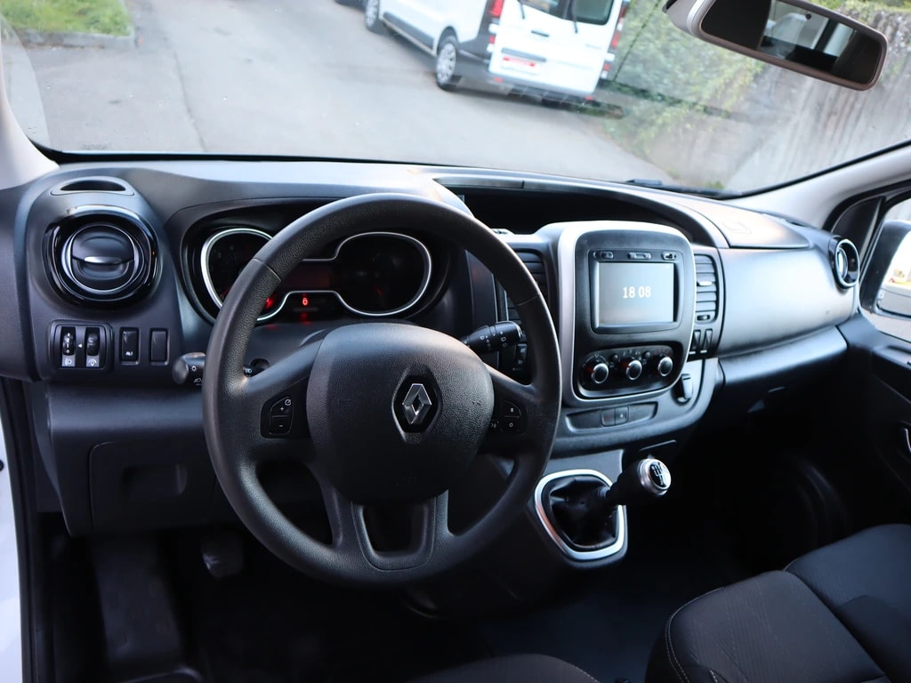 RENAULT Trafic 2.0 Energy dCi 120 3.0t Business L1H1 ** Gr-Navi ** RF-Kamera ** PDC Hinten ** Klimaanlage ** 3-Plätzer ** Frisch ab MFK-image-9