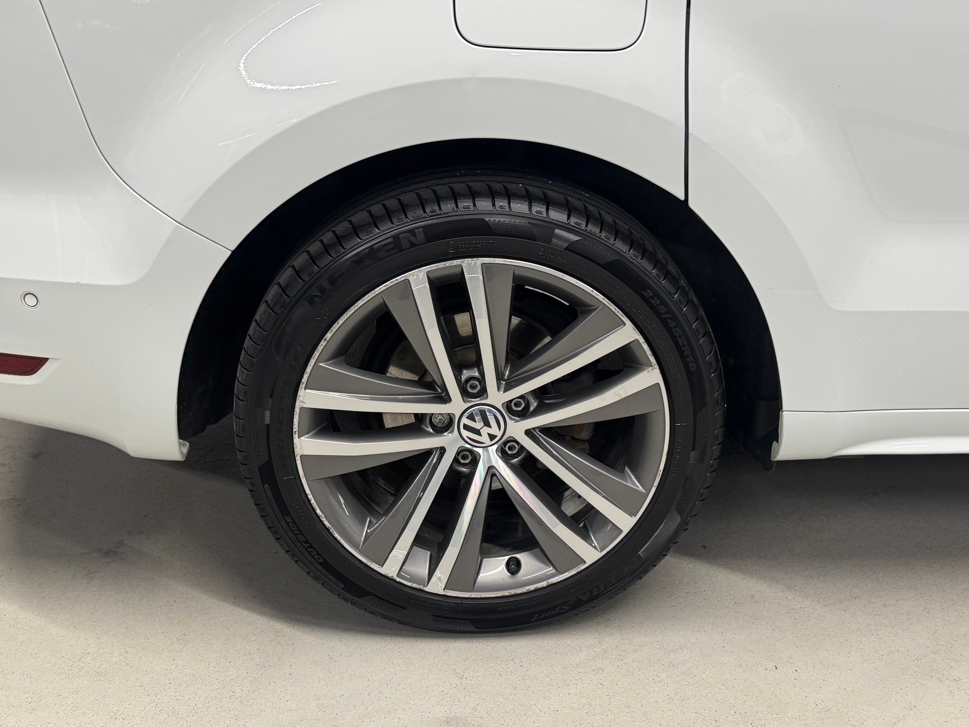 VW Sharan 2.0 TSI Highline DSG-image-15