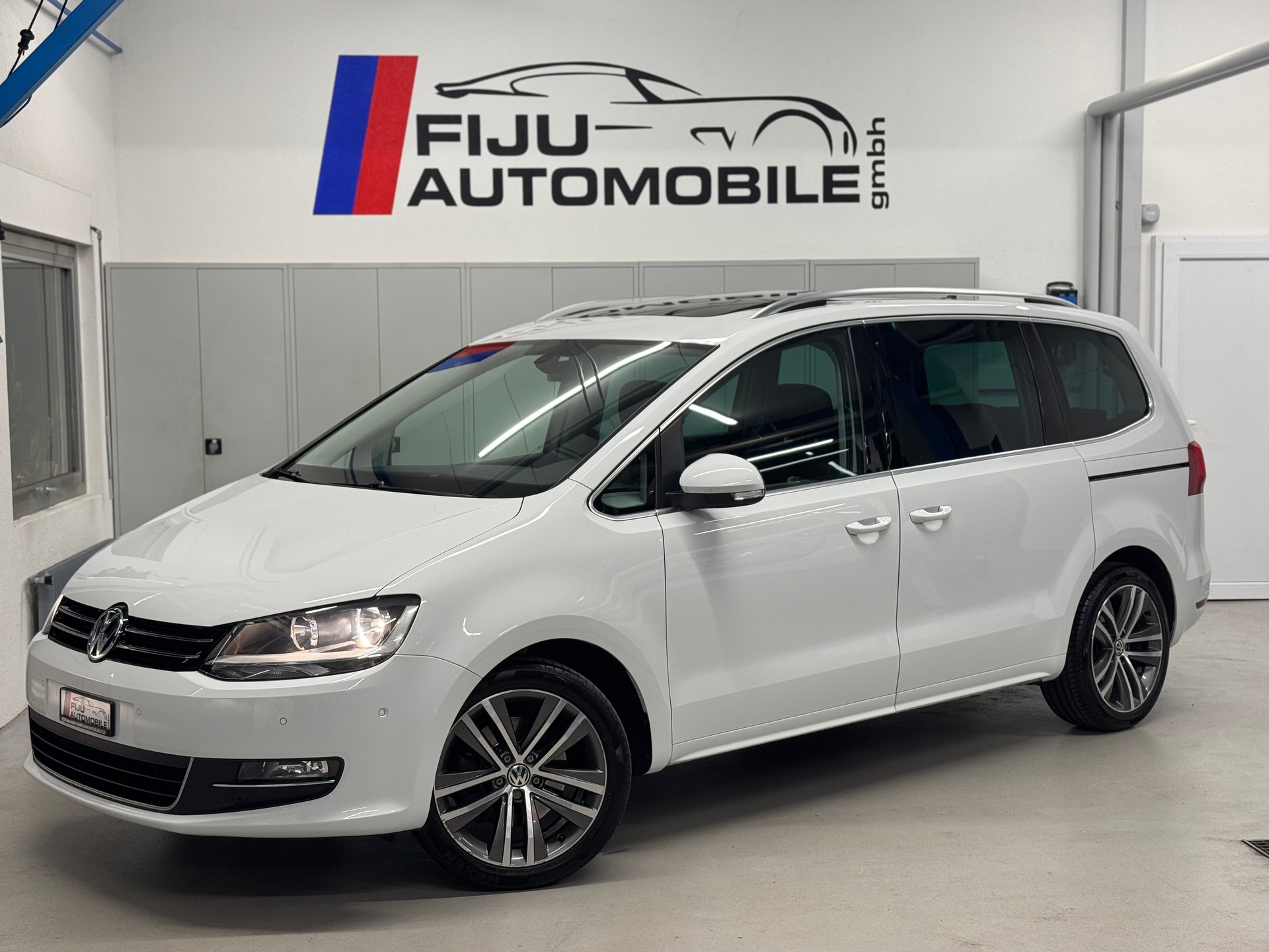 VW Sharan 2.0 TSI Highline DSG-image-0