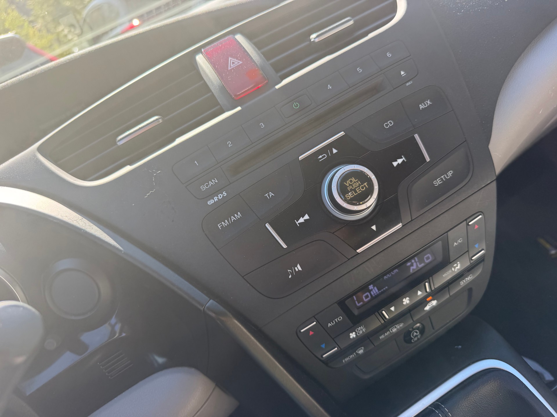 HONDA Civic 2.2i-DTEC Executive-image-10