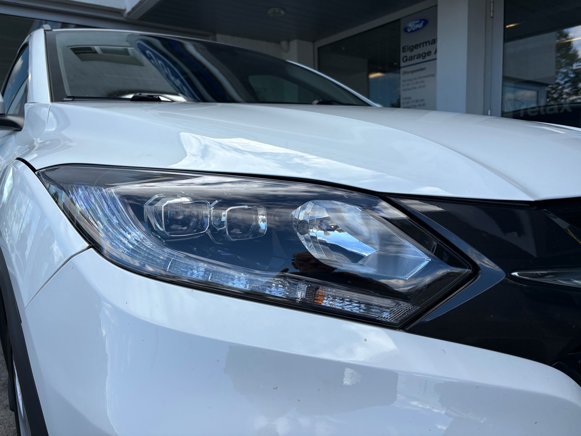 HONDA HR-V 1.5i-VTEC Executive CVT-image-5