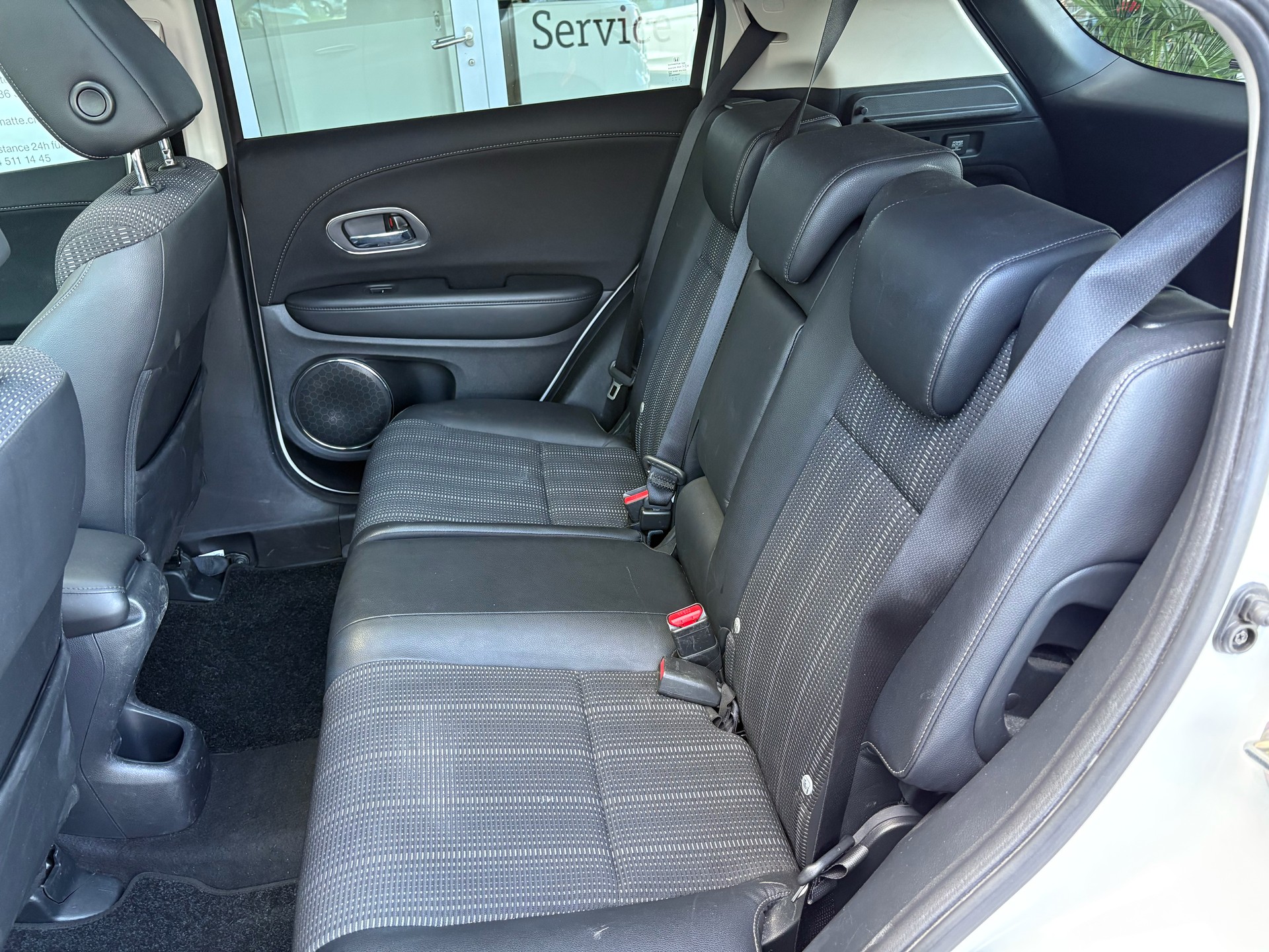 HONDA HR-V 1.5i-VTEC Executive CVT-image-8