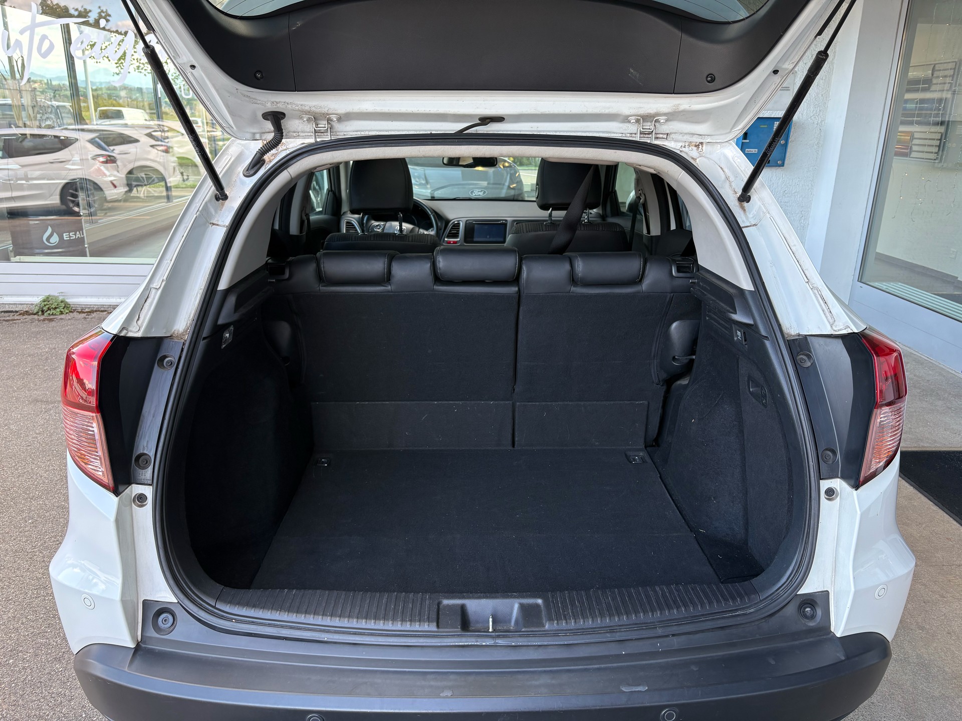 HONDA HR-V 1.5i-VTEC Executive CVT-image-6